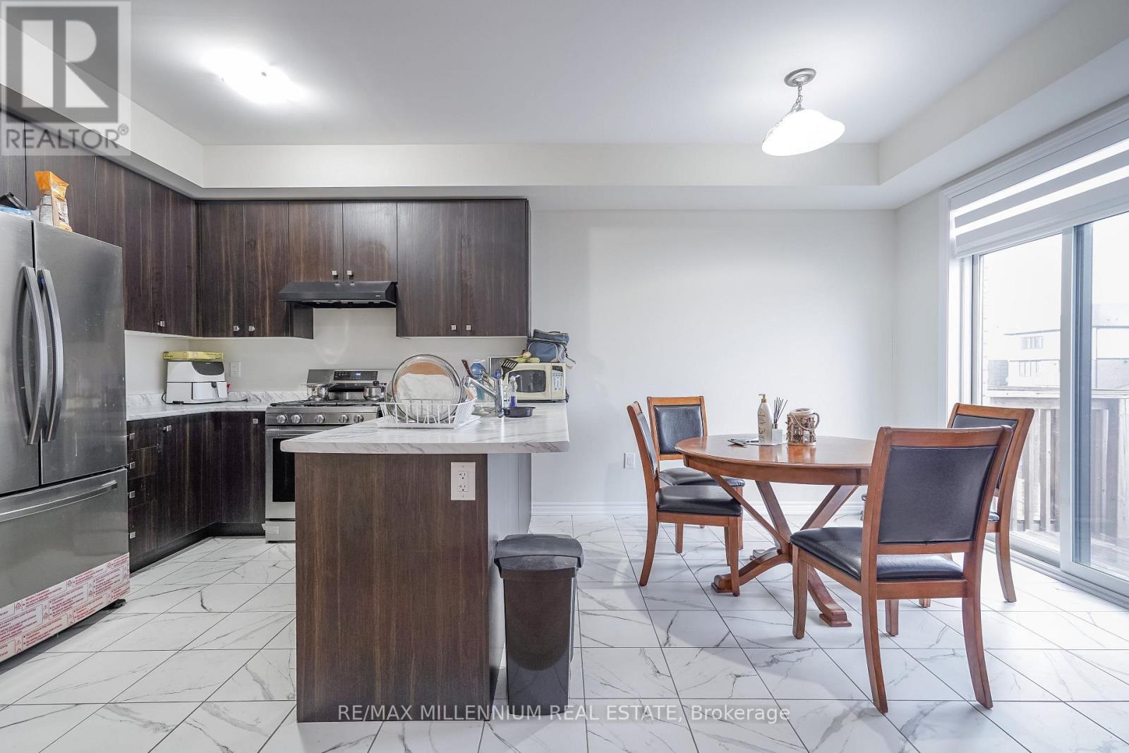 329 Vanilla Trail, Thorold, Ontario  L2V 0K8 - Photo 17 - X12862254