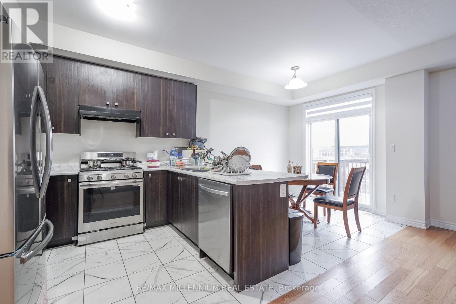 329 Vanilla Trail, Thorold, Ontario  L2V 0K8 - Photo 20 - X12862254