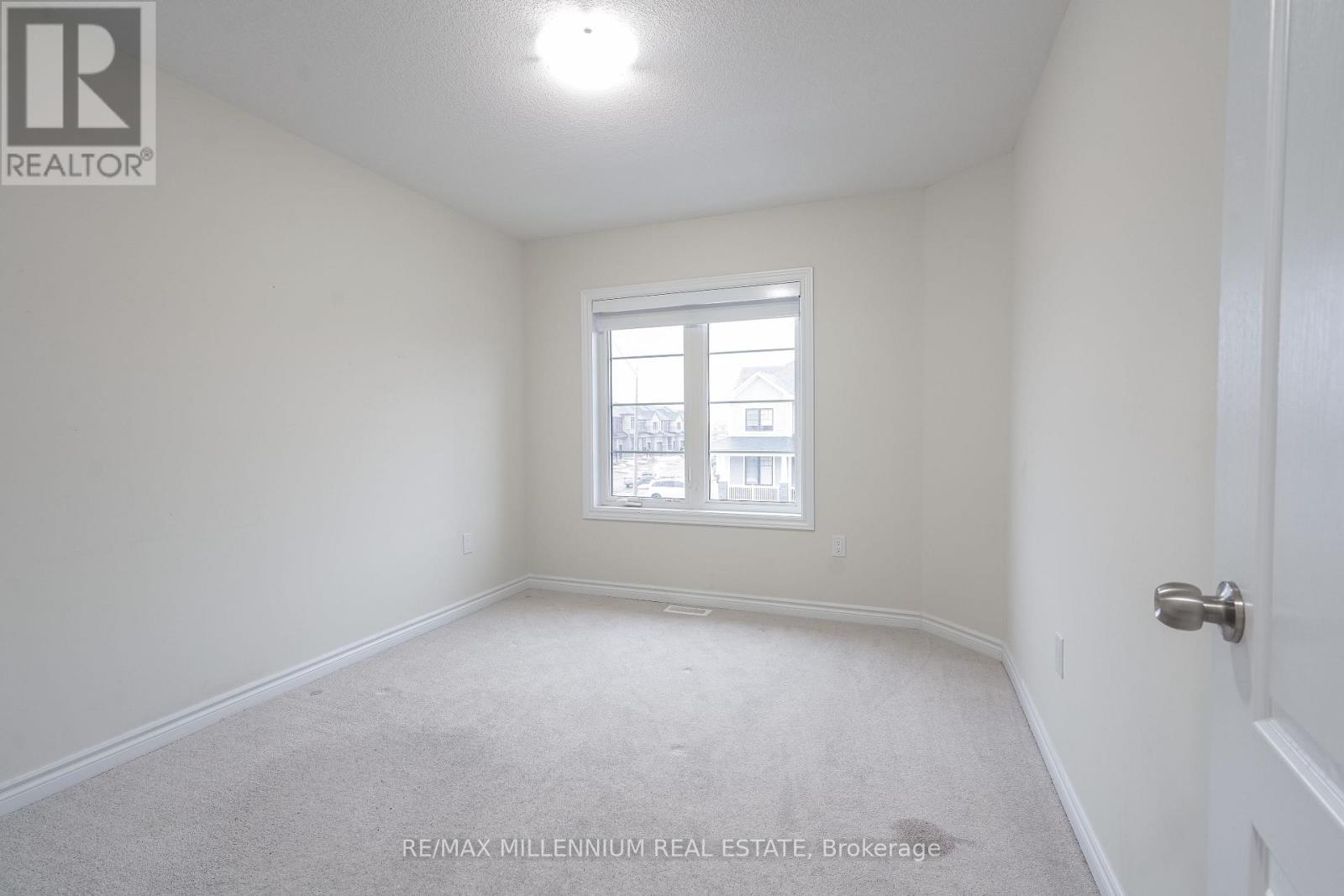 329 Vanilla Trail, Thorold, Ontario  L2V 0K8 - Photo 23 - X12862254