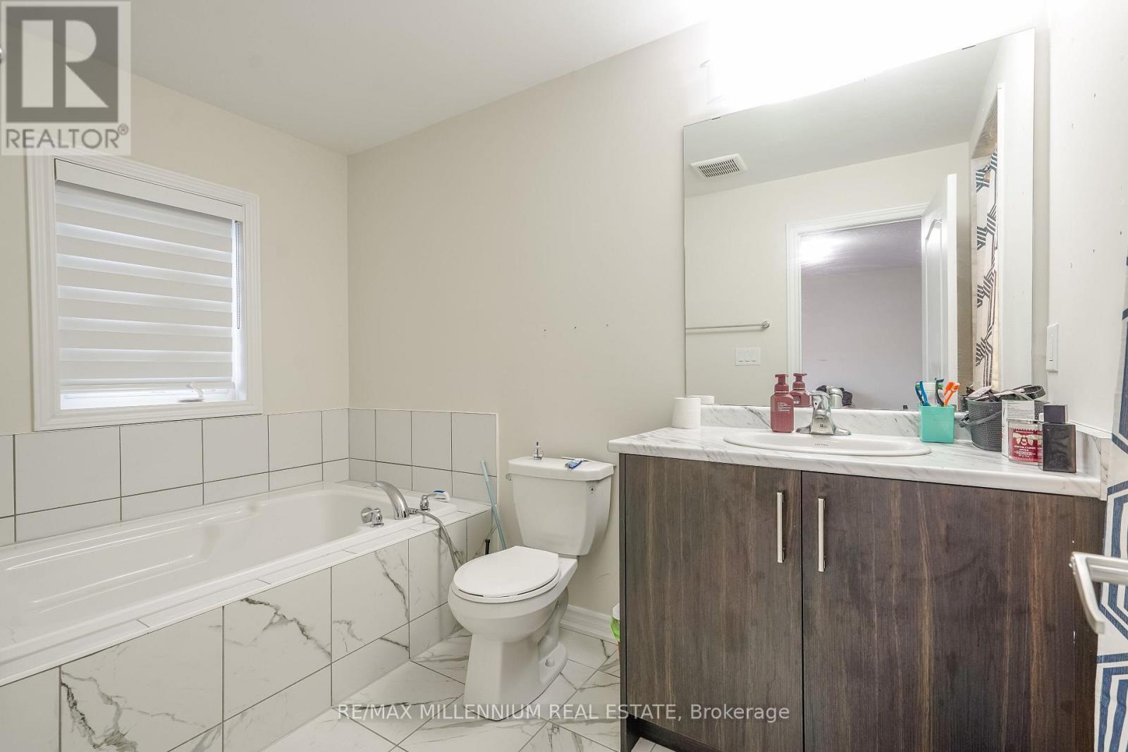 329 Vanilla Trail, Thorold, Ontario  L2V 0K8 - Photo 29 - X12862254