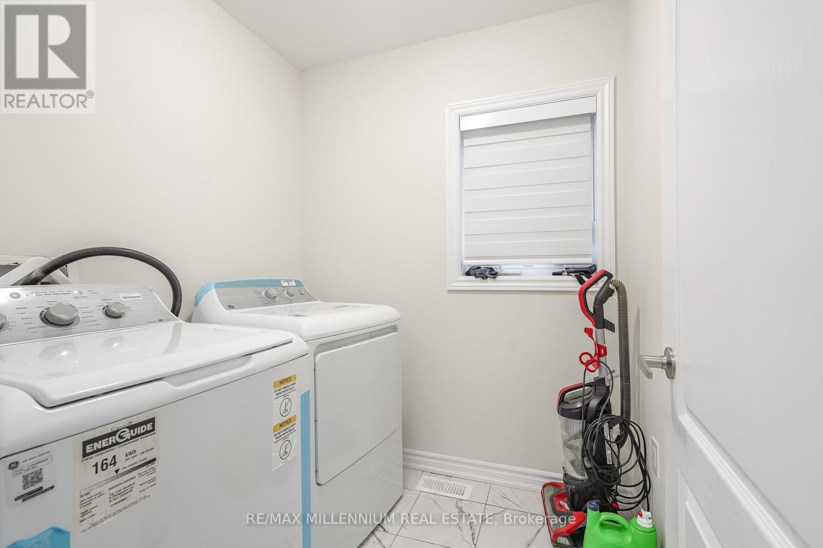 329 Vanilla Trail, Thorold, Ontario  L2V 0K8 - Photo 31 - X12862254