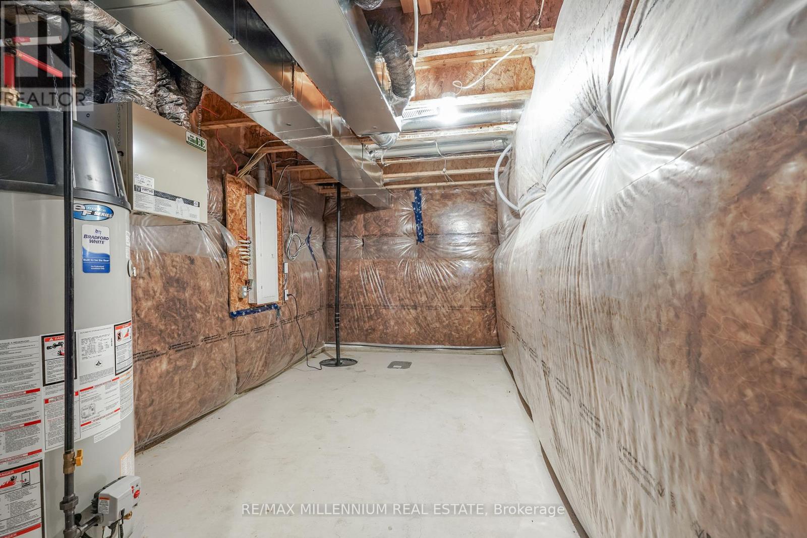 329 Vanilla Trail, Thorold, Ontario  L2V 0K8 - Photo 36 - X12862254