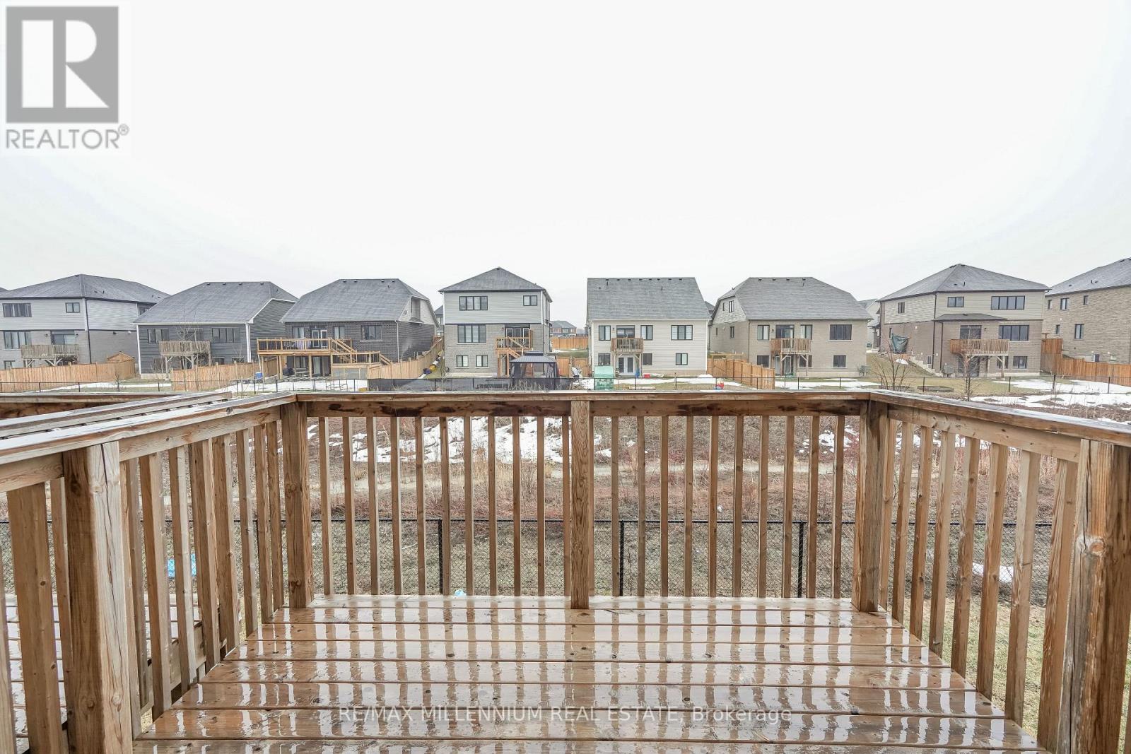 329 Vanilla Trail, Thorold, Ontario  L2V 0K8 - Photo 8 - X12862254