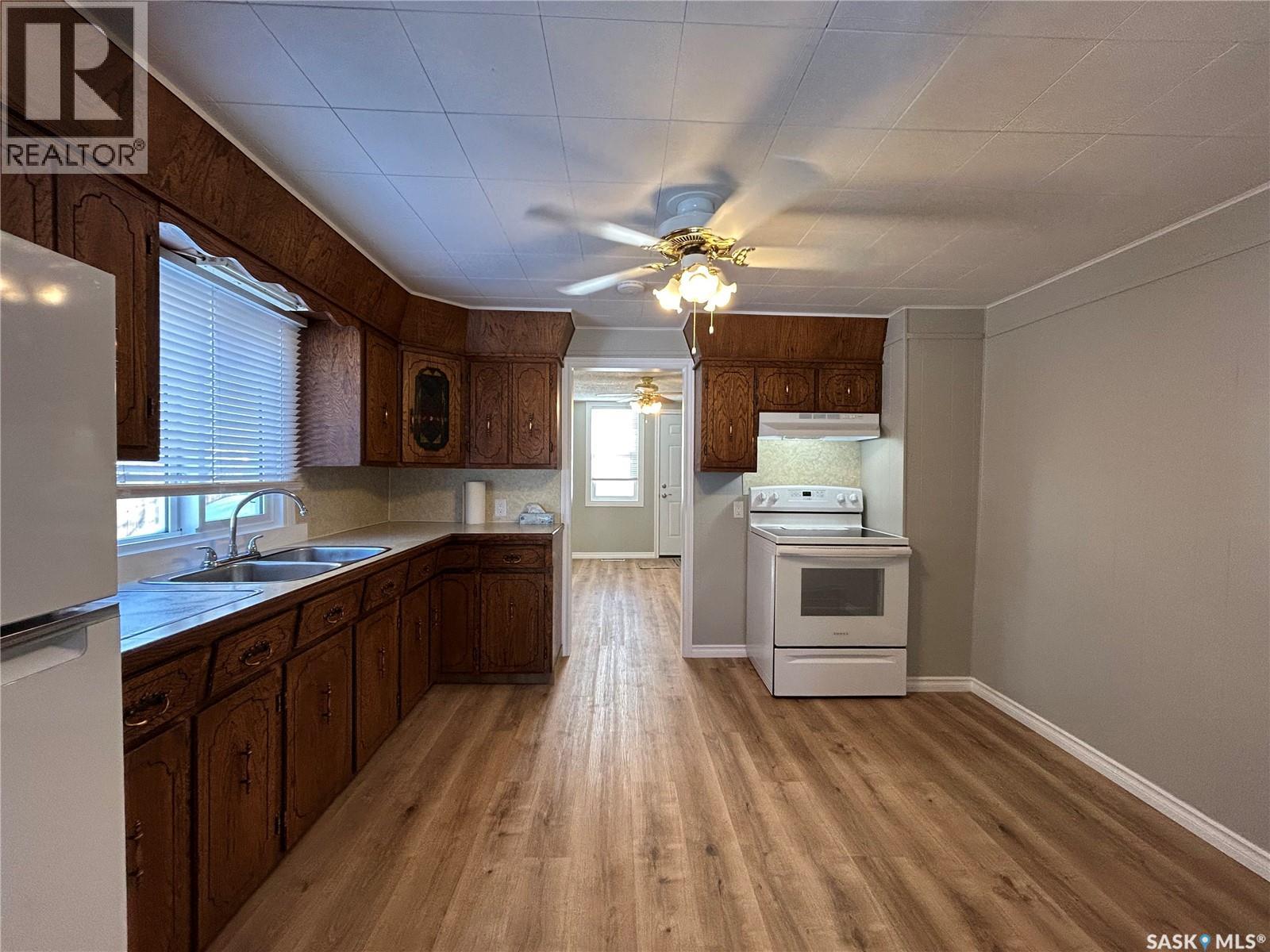 716 14th Street, Humboldt, Saskatchewan  S0K 2A0 - Photo 6 - SK030008