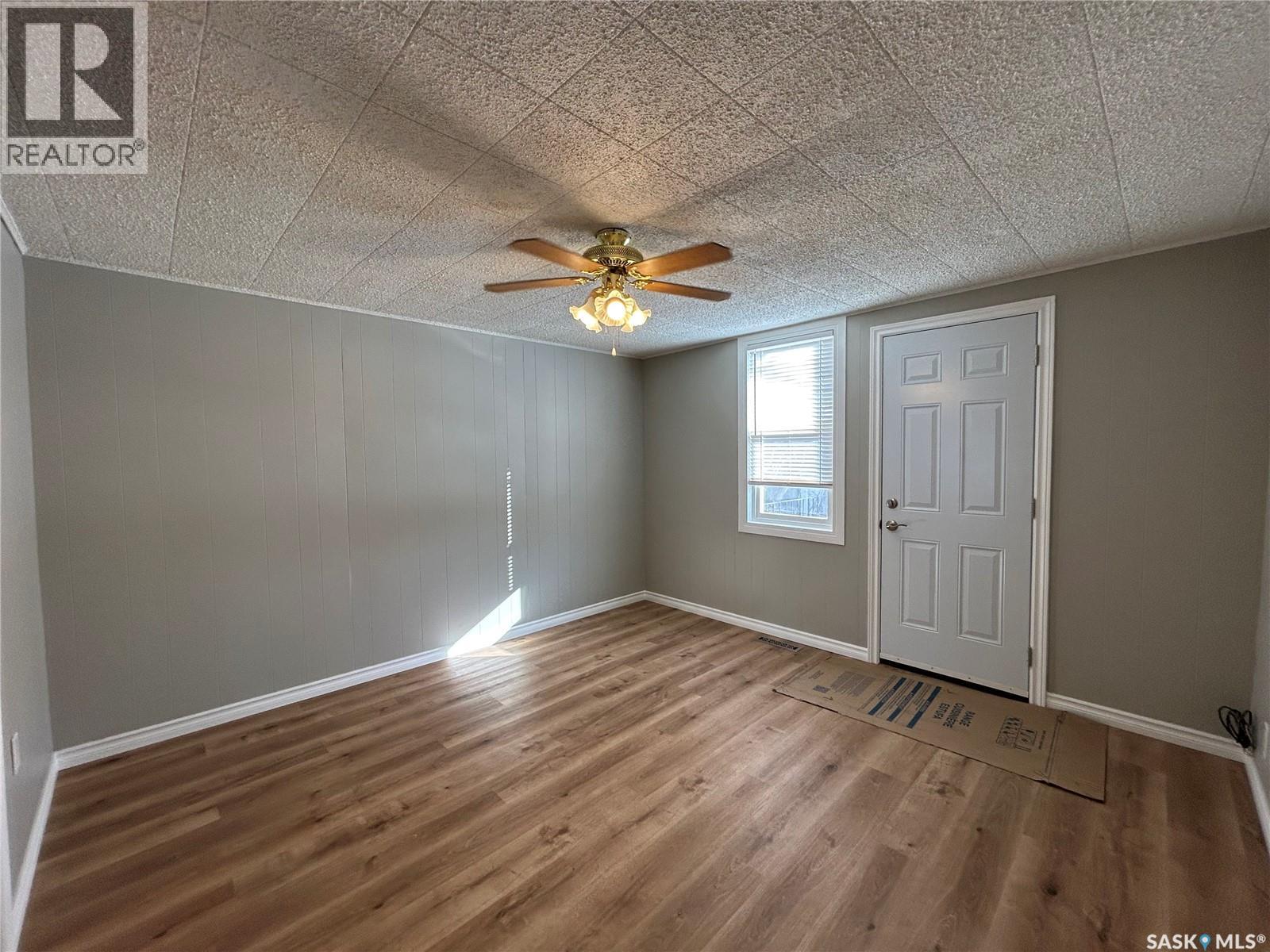 716 14th Street, Humboldt, Saskatchewan  S0K 2A0 - Photo 8 - SK030008