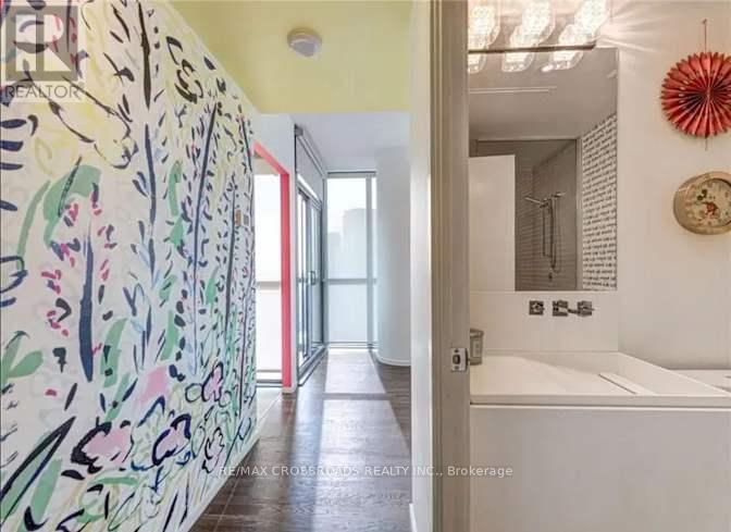 3206 - 101 Charles Street E, Toronto, Ontario  M4Y 0A9 - Photo 8 - C12790960