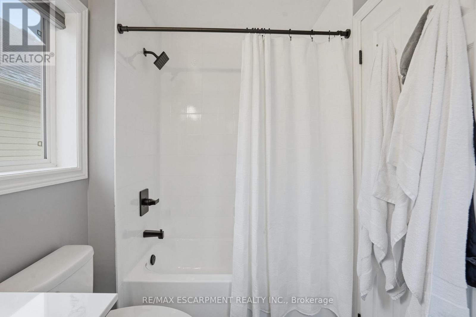 66 Blue Sky Trail, Hamilton, Ontario  L8B 0X6 - Photo 25 - X12858264