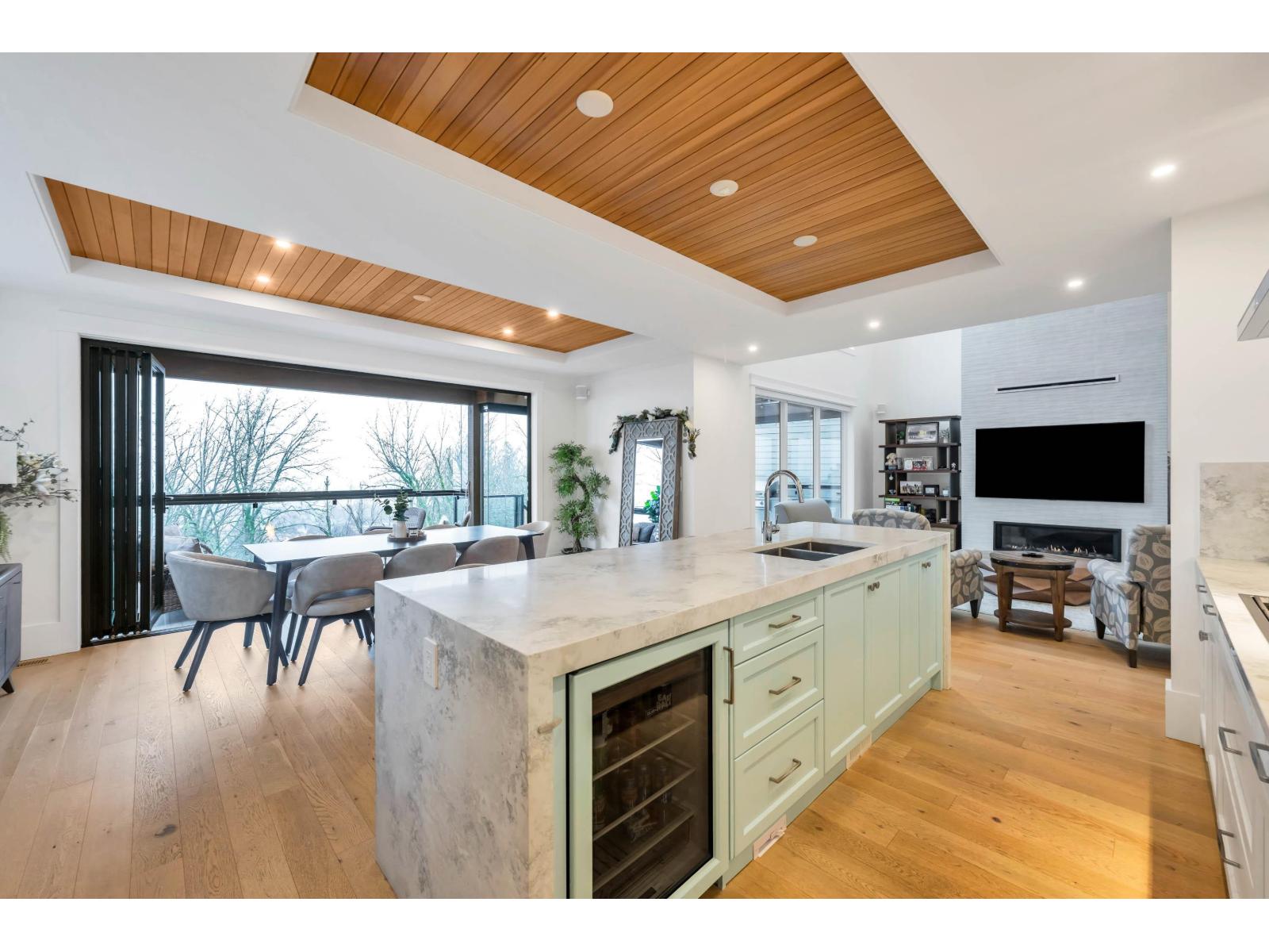 35904 Timberlane Drive, Abbotsford, British Columbia  V3G 1G3 - Photo 8 - R3097000