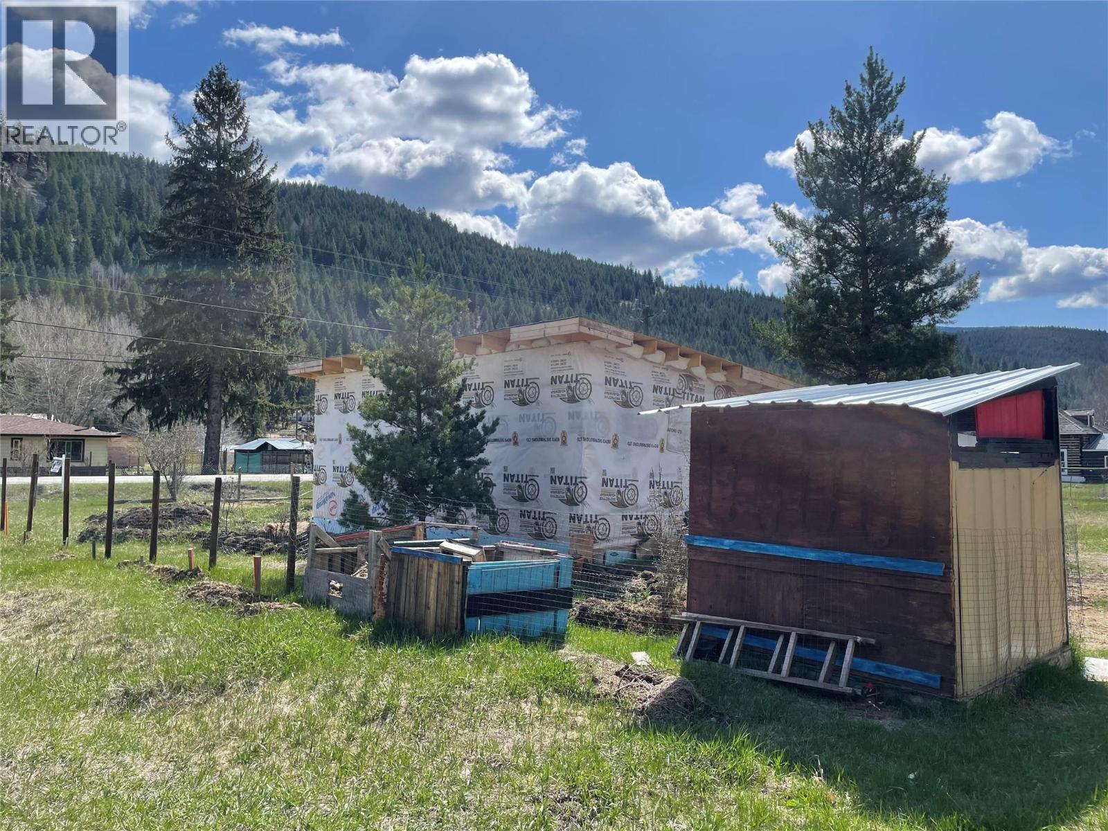 645 Government Avenue N, Greenwood, British Columbia  V0H 1J0 - Photo 5 - 10362136