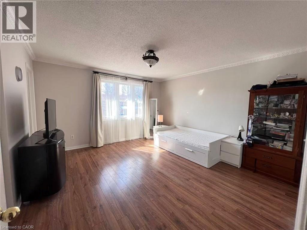 135 Essling Avenue, Hamilton, Ontario  L9B 2H9 - Photo 17 - 40810230