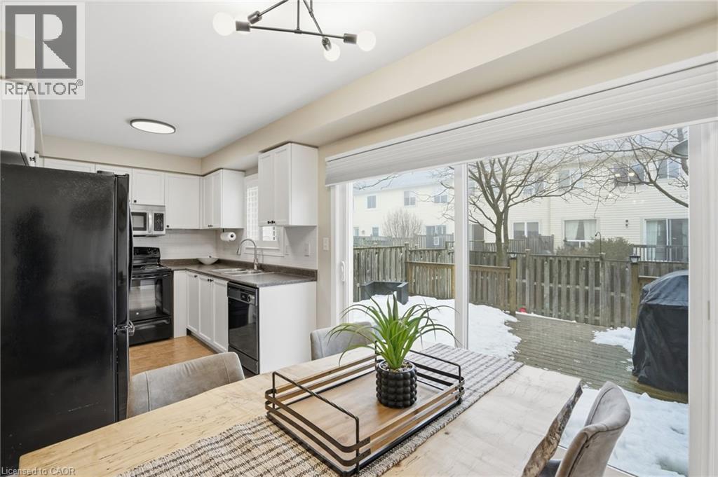 66 Blue Sky Trail, Waterdown, Ontario  L8B 0X6 - Photo 15 - 40810329