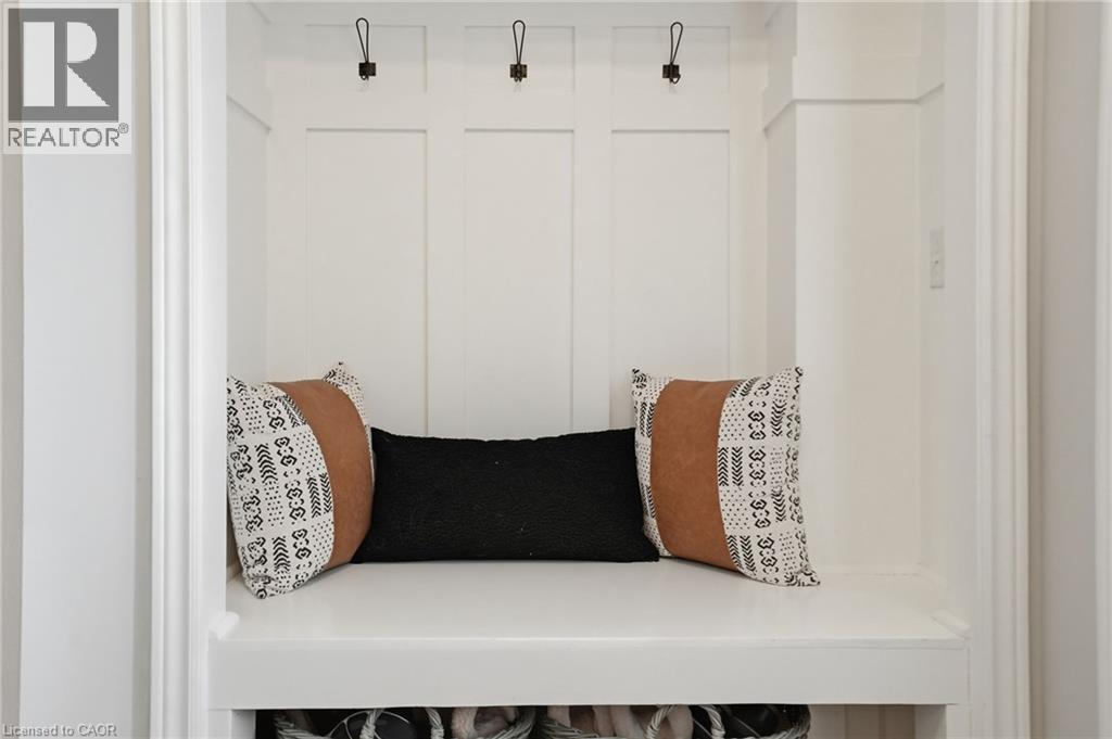 66 Blue Sky Trail, Waterdown, Ontario  L8B 0X6 - Photo 5 - 40810329