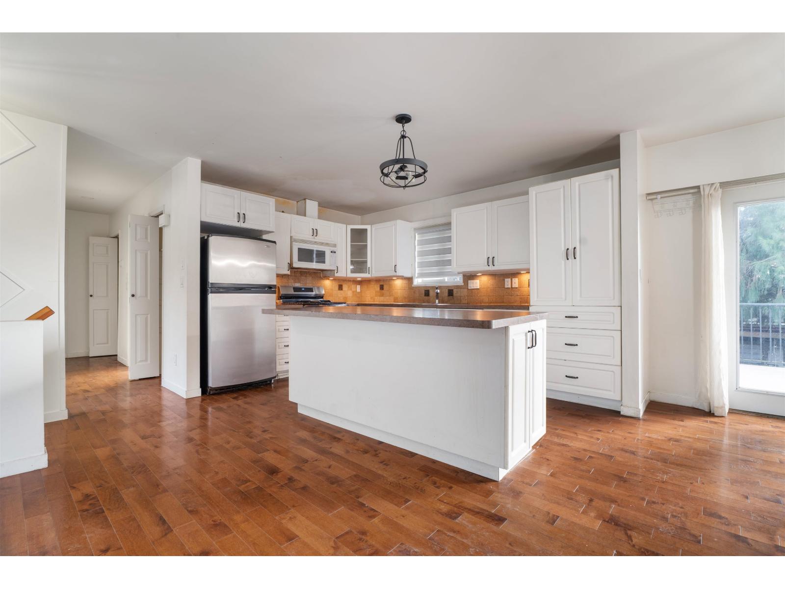 13822 92a Avenue, Surrey, British Columbia  V3V 6Y6 - Photo 13 - R3097006