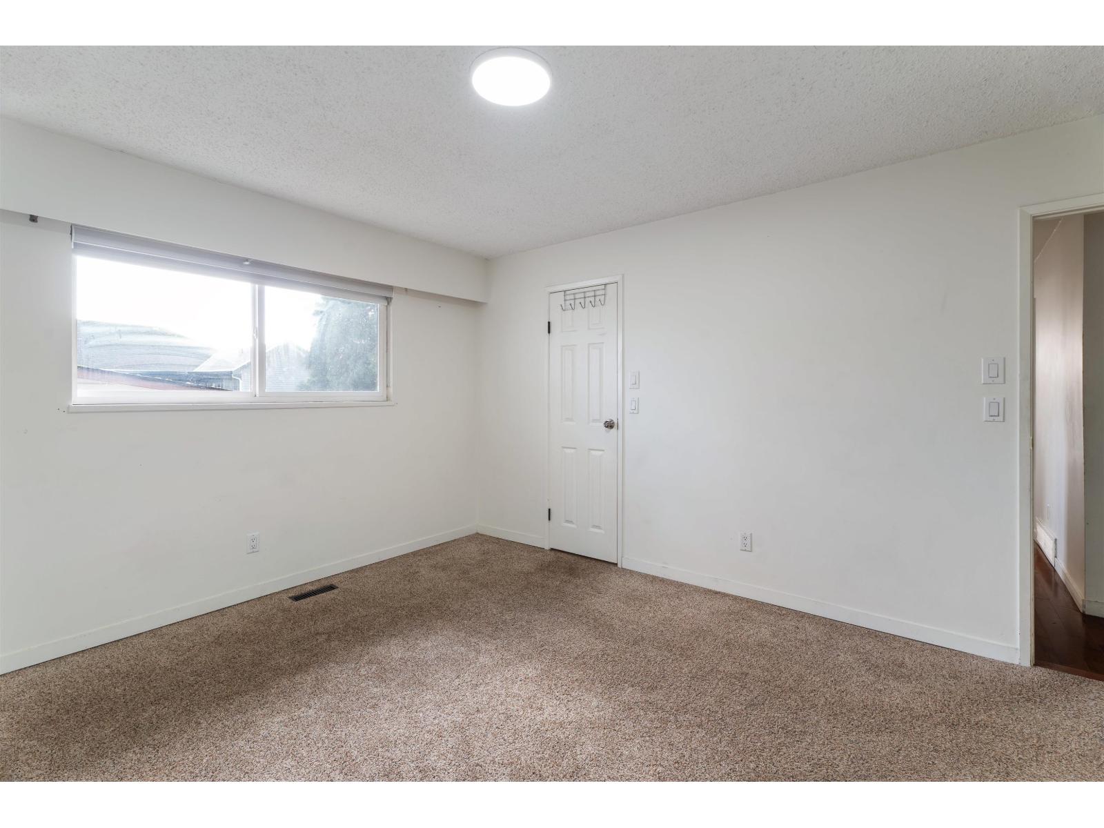 13822 92a Avenue, Surrey, British Columbia  V3V 6Y6 - Photo 19 - R3097006