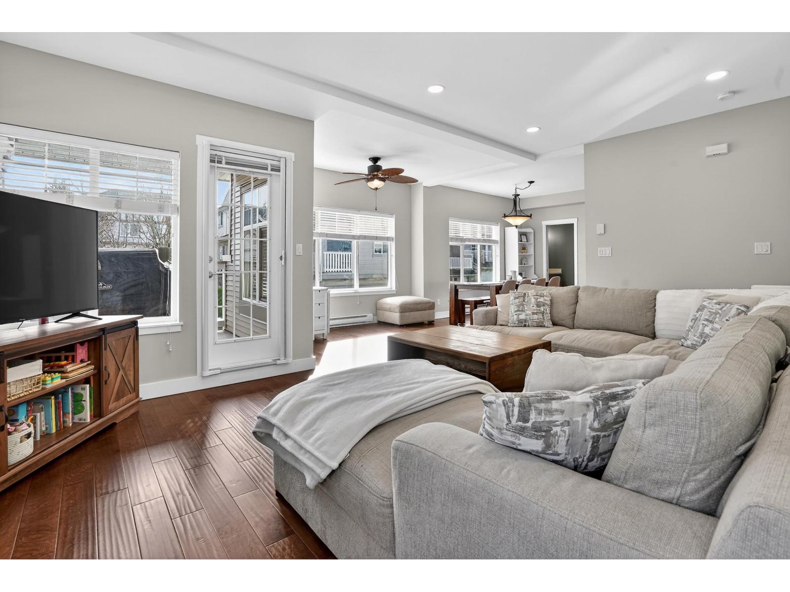 11 2733 Parkway Drive, Surrey, British Columbia  V4P 3P7 - Photo 4 - R3088483