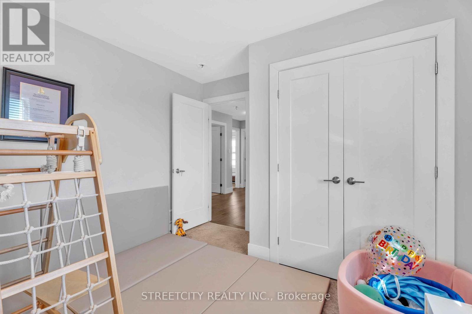 2167 Wateroak Drive, London North, Ontario  N6G 0P9 - Photo 32 - X12862420