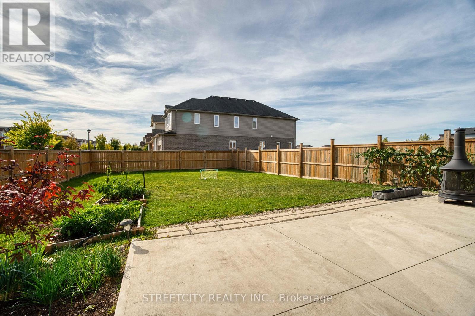 2167 Wateroak Drive, London North, Ontario  N6G 0P9 - Photo 35 - X12862420