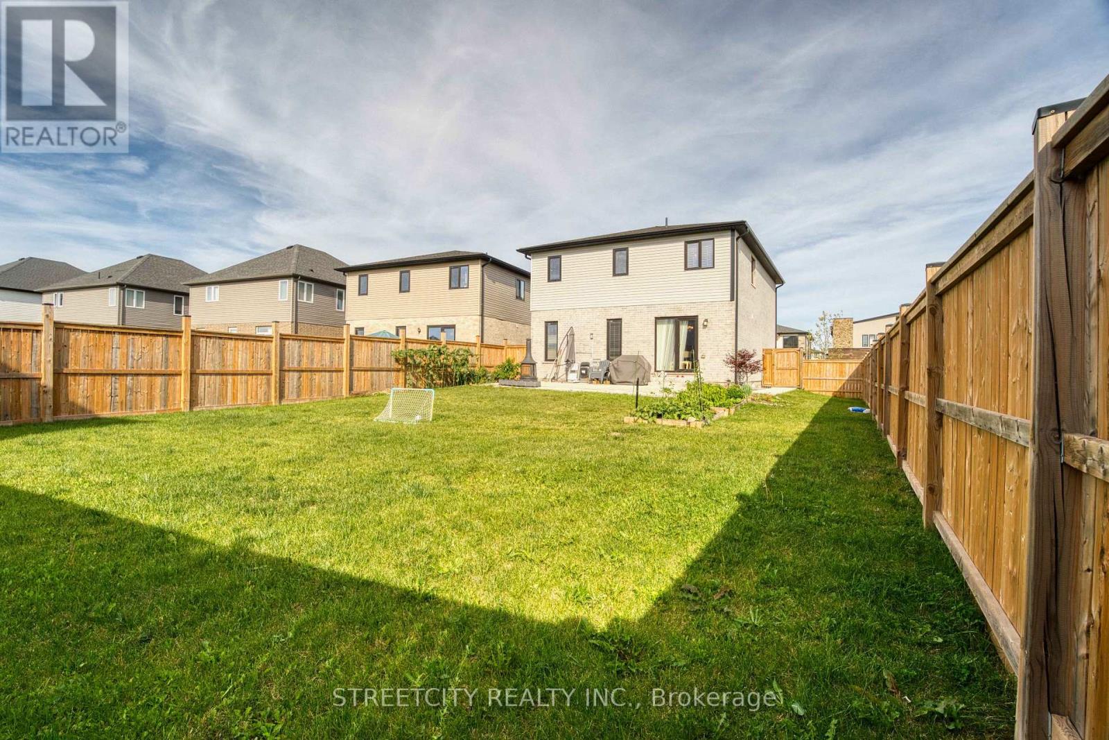 2167 Wateroak Drive, London North, Ontario  N6G 0P9 - Photo 37 - X12862420