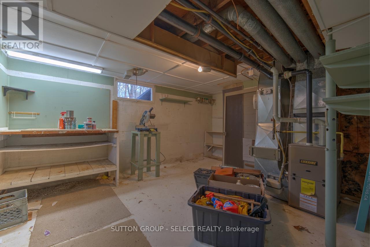 Photo 19 of 20 for 10296 Pines Parkway