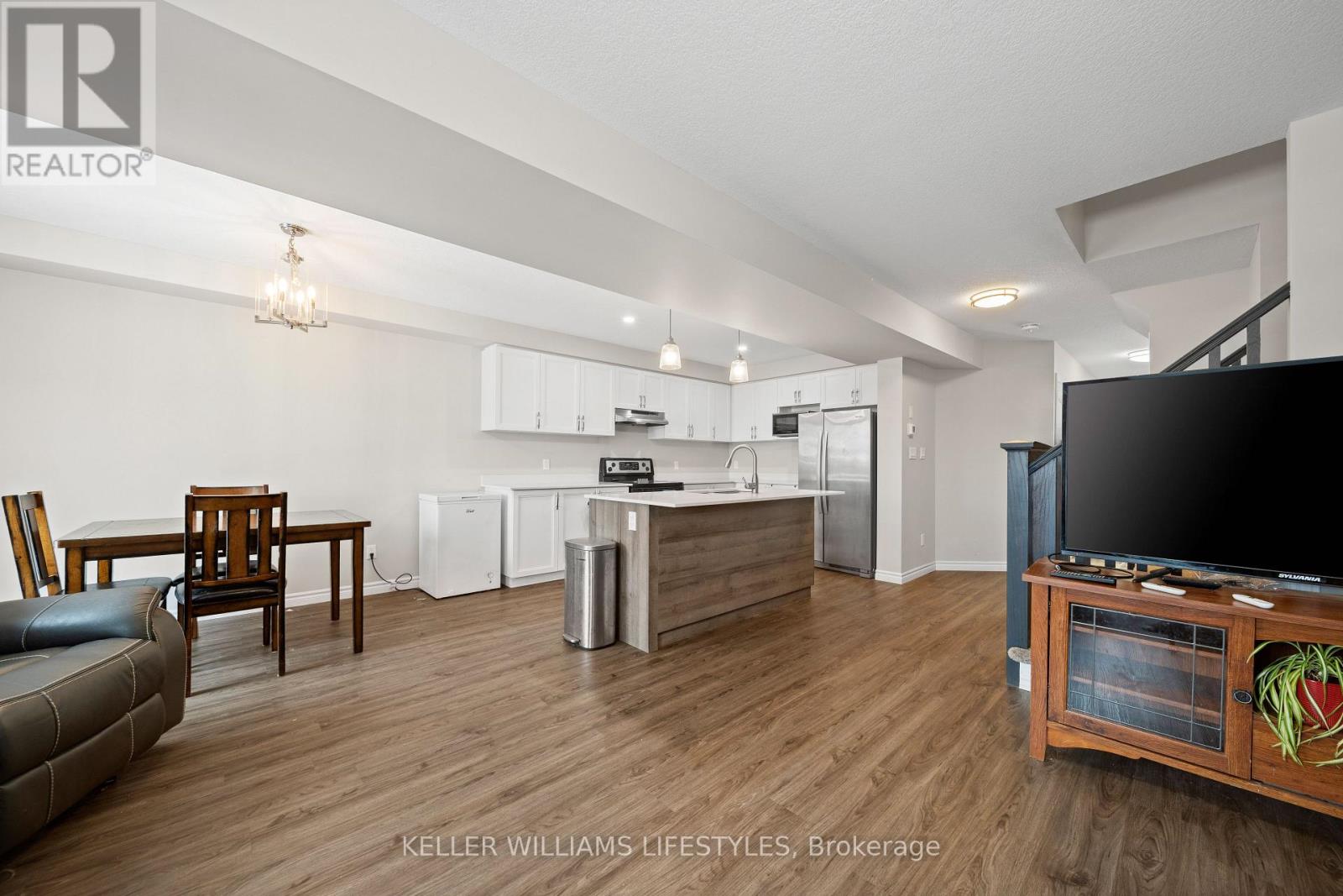 2723 Asima Drive, London South, Ontario  N6M 0E9 - Photo 12 - X12862590