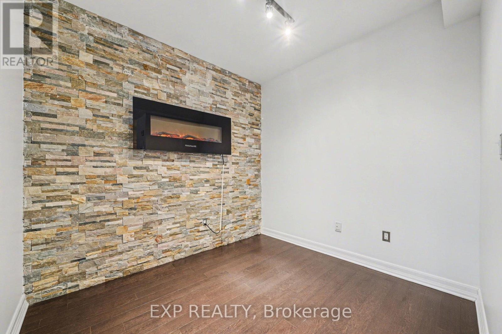 510 - 238 Besserer Street, Ottawa, Ontario  K1N 6B1 - Photo 8 - X12862424