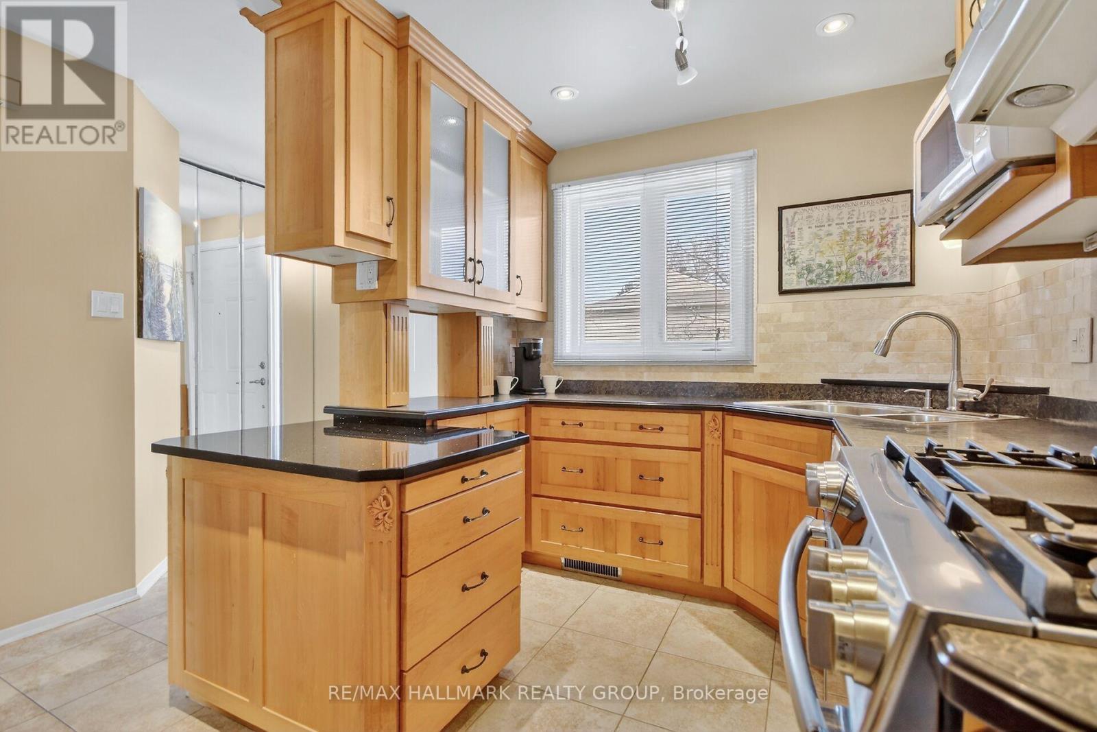 1722 Rodin Way, Ottawa, Ontario  K1C 4Y8 - Photo 7 - X12862474