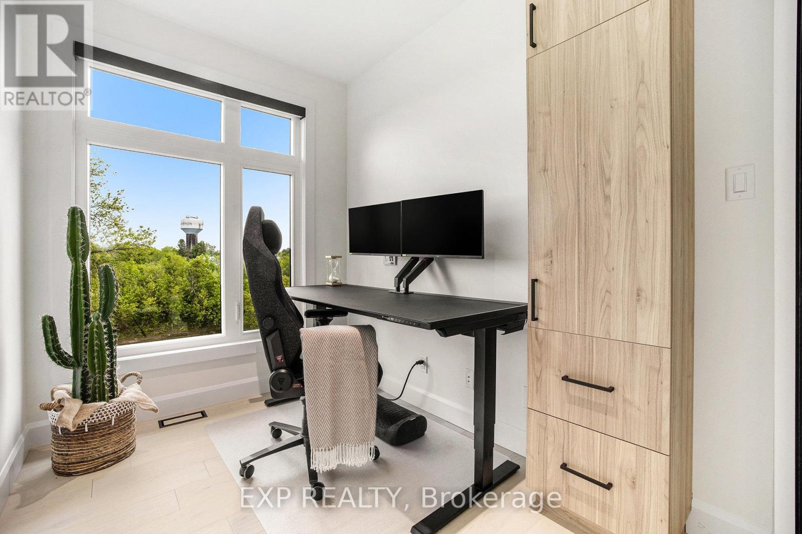 1056 Notre Dame Street, Russell, Ontario  K0A 1W0 - Photo 15 - X12862504