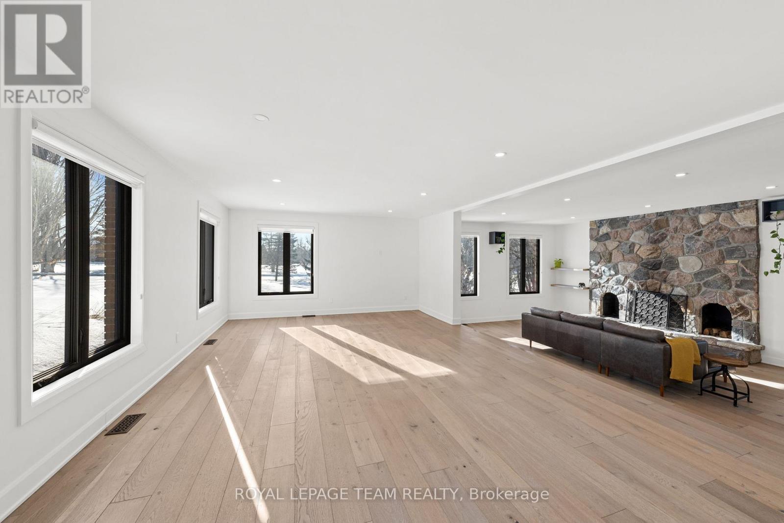 2070 River Road, Ottawa, Ontario  K4M 1B4 - Photo 17 - X12862516