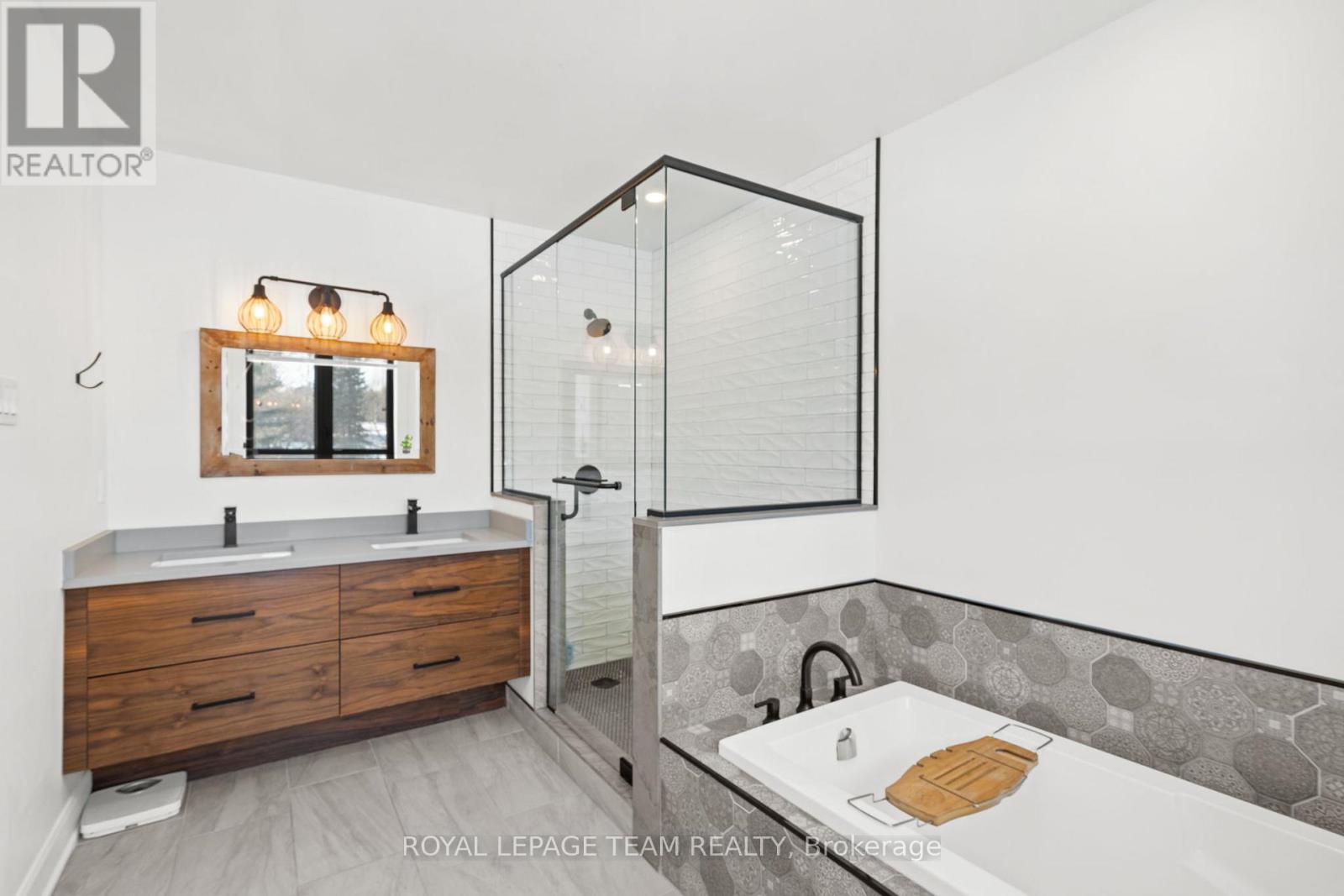 2070 River Road, Ottawa, Ontario  K4M 1B4 - Photo 23 - X12862516