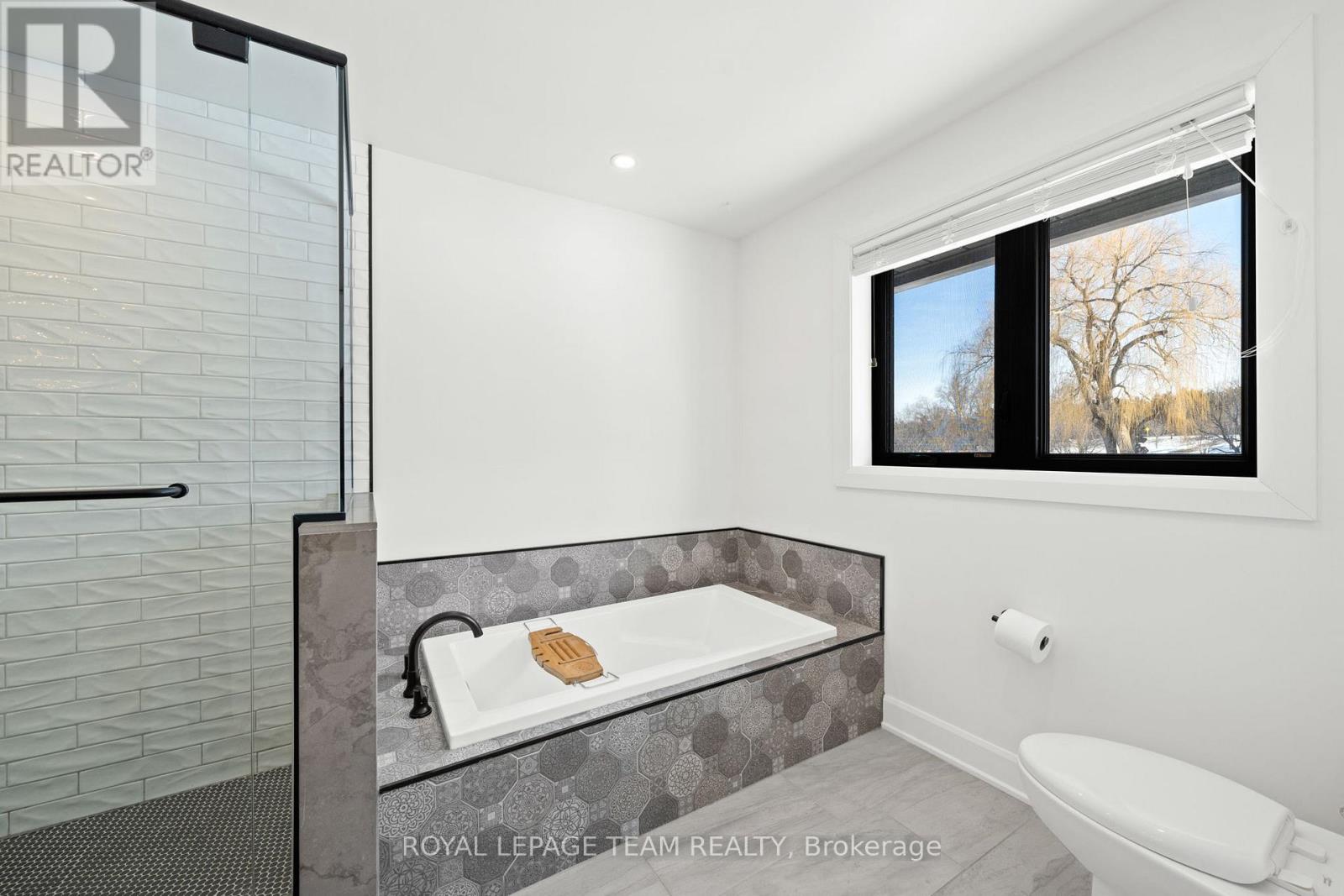 2070 River Road, Ottawa, Ontario  K4M 1B4 - Photo 24 - X12862516