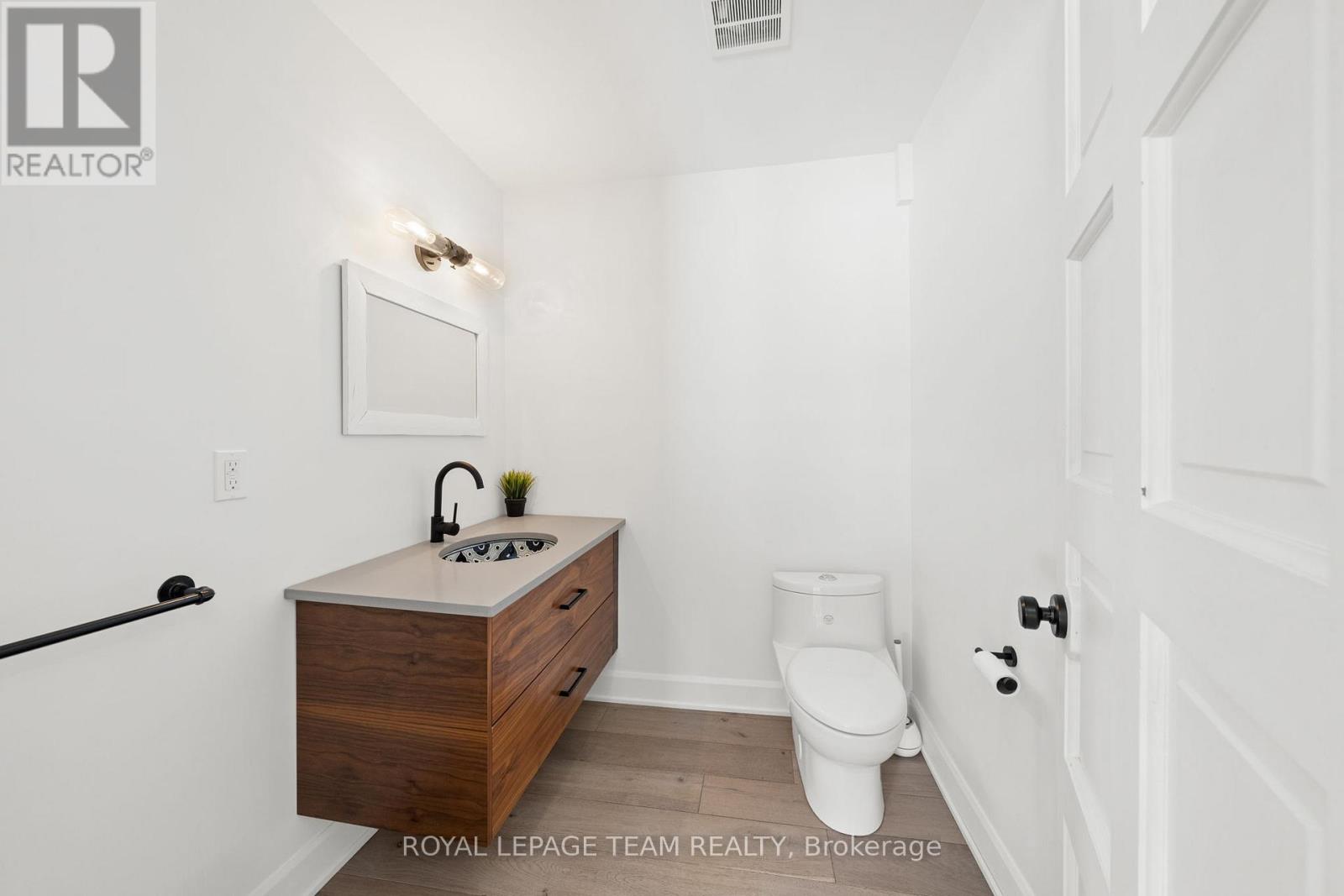 2070 River Road, Ottawa, Ontario  K4M 1B4 - Photo 7 - X12862516