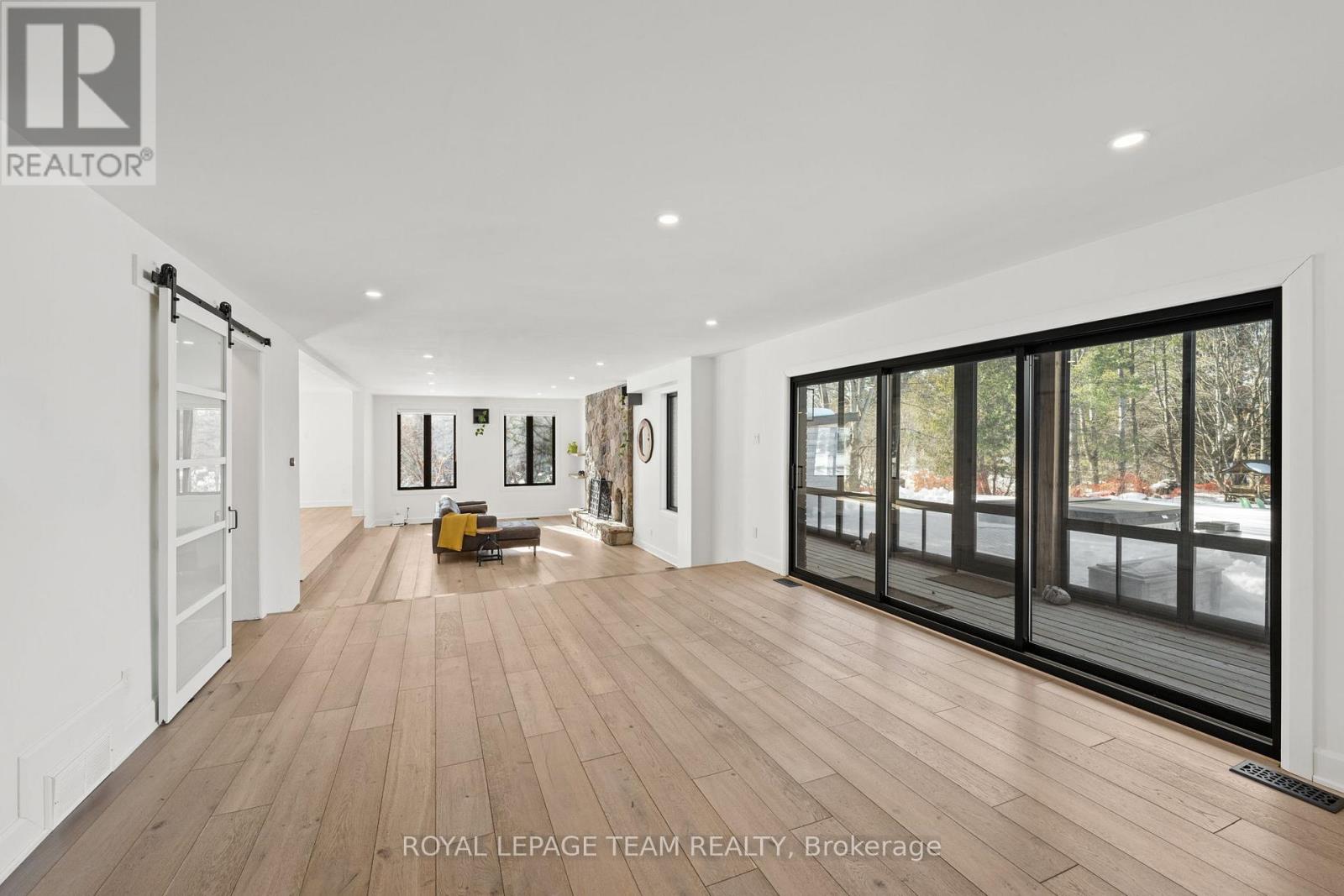 2070 River Road, Ottawa, Ontario  K4M 1B4 - Photo 8 - X12862516