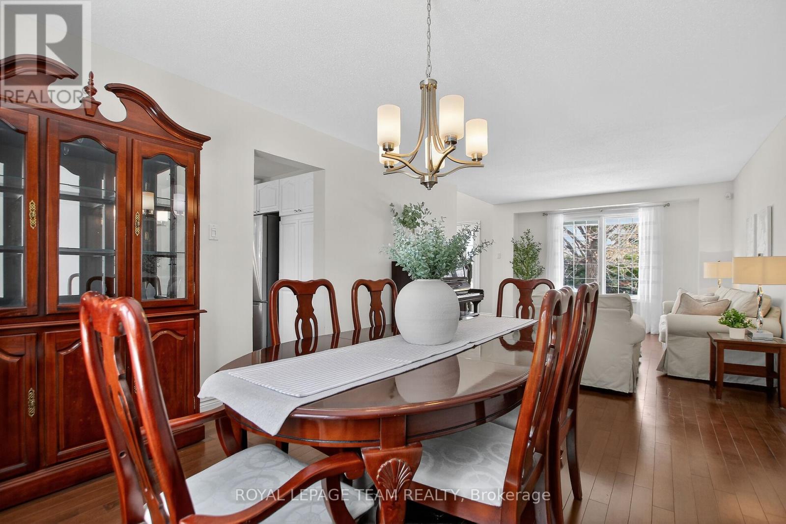 22 Renshaw Avenue, Ottawa, Ontario  K2S 1G9 - Photo 10 - X12862616