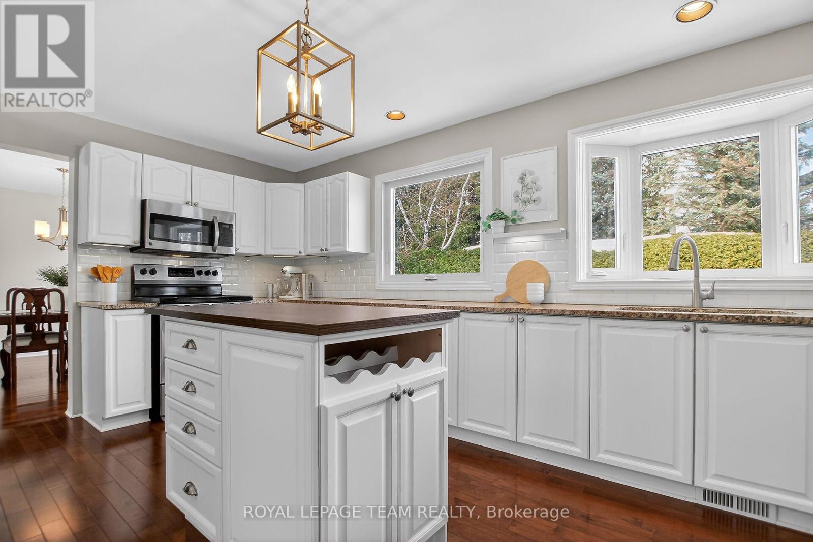 22 Renshaw Avenue, Ottawa, Ontario  K2S 1G9 - Photo 11 - X12862616