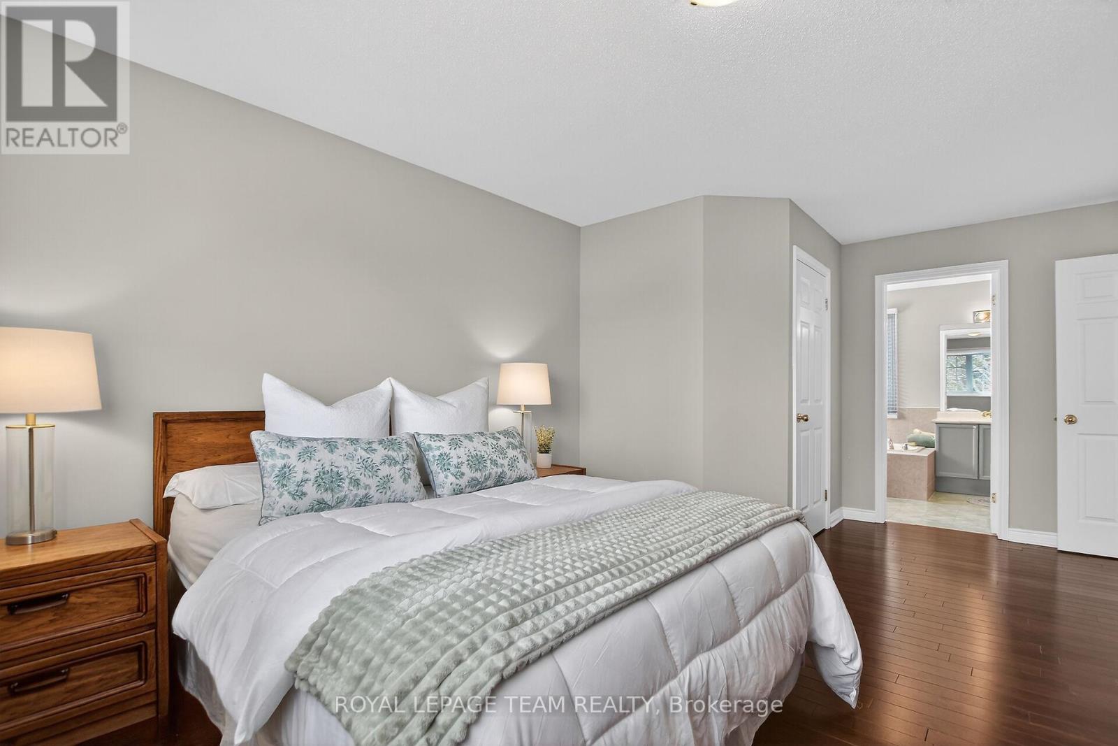 22 Renshaw Avenue, Ottawa, Ontario  K2S 1G9 - Photo 23 - X12862616