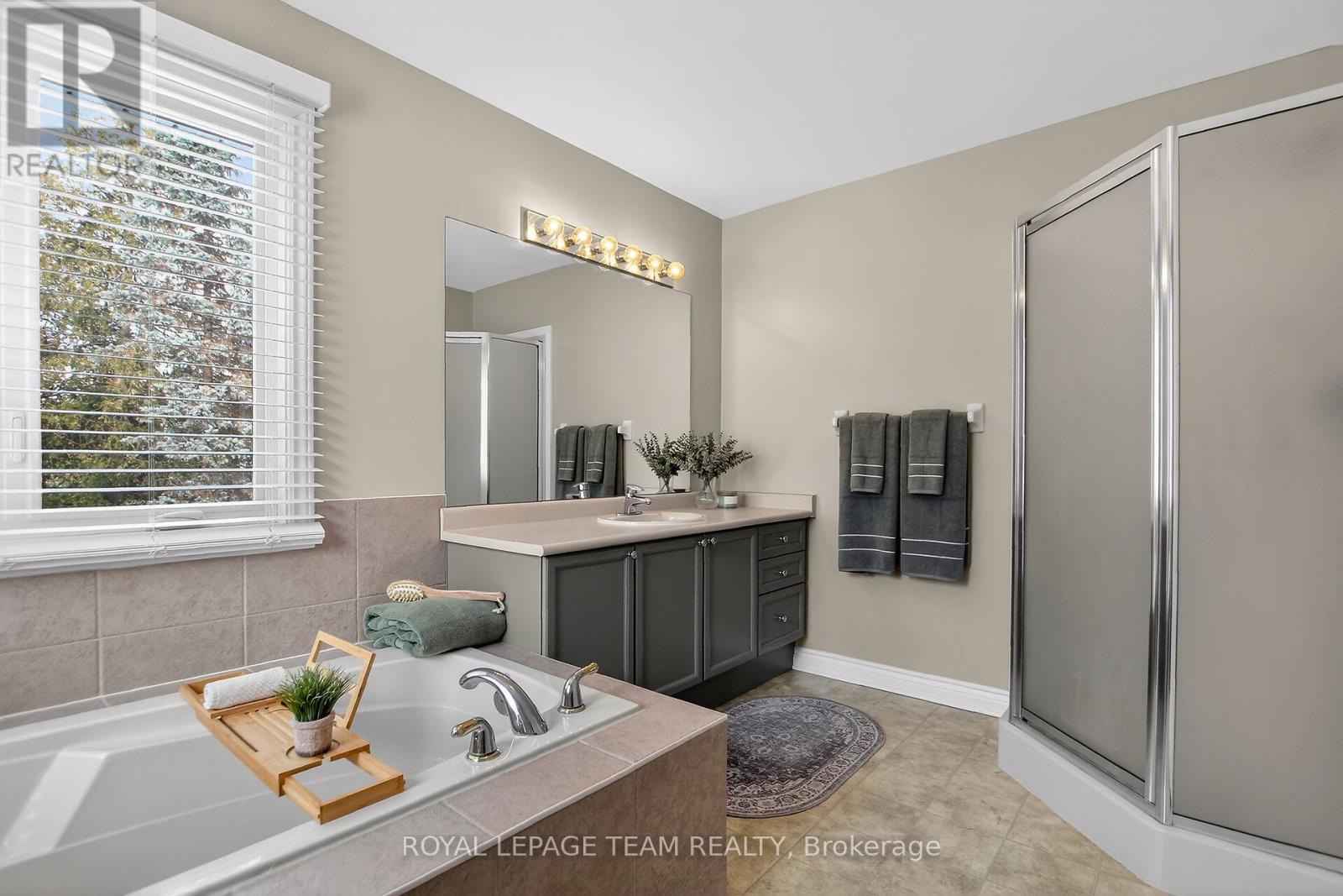 22 Renshaw Avenue, Ottawa, Ontario  K2S 1G9 - Photo 25 - X12862616