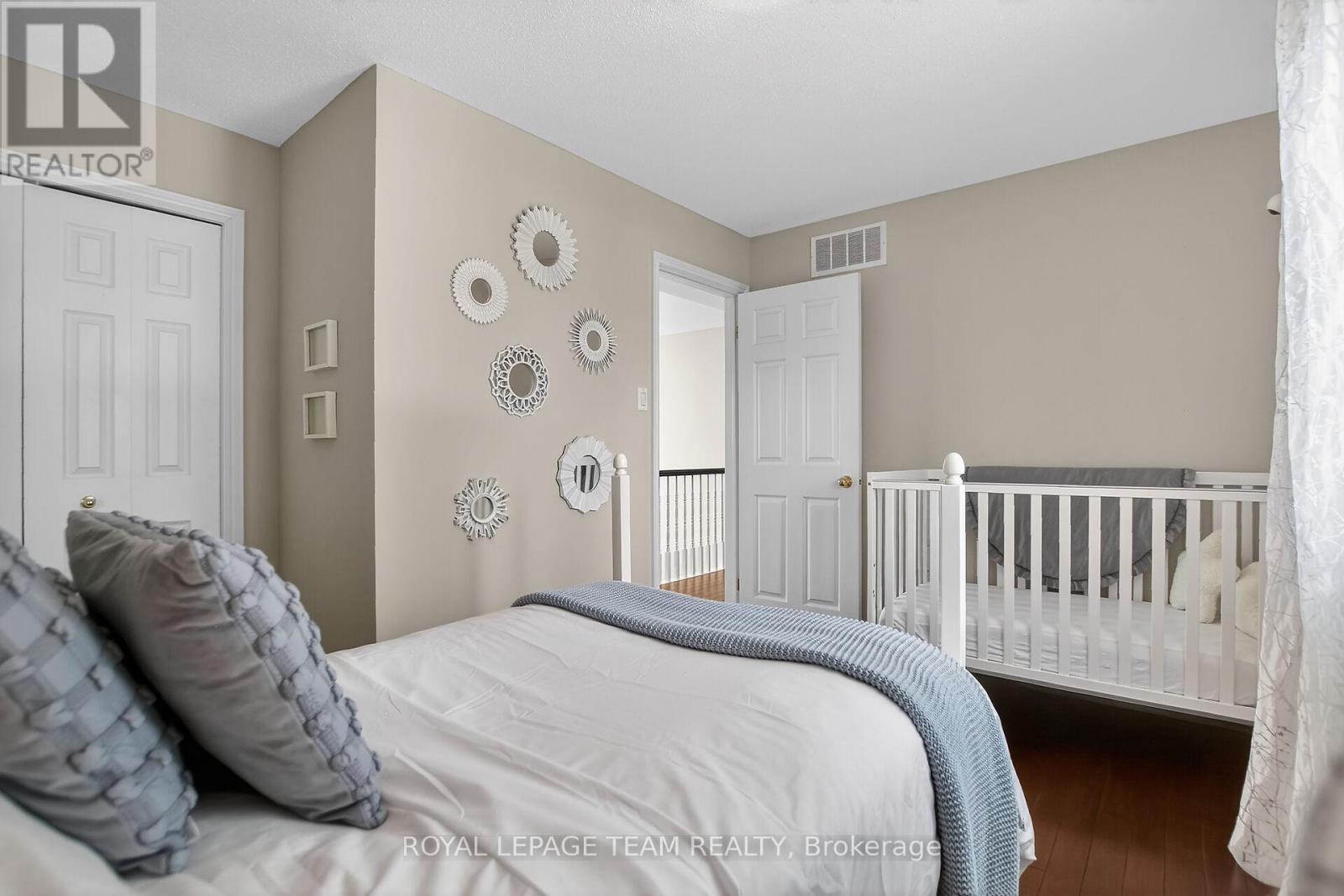 22 Renshaw Avenue, Ottawa, Ontario  K2S 1G9 - Photo 30 - X12862616