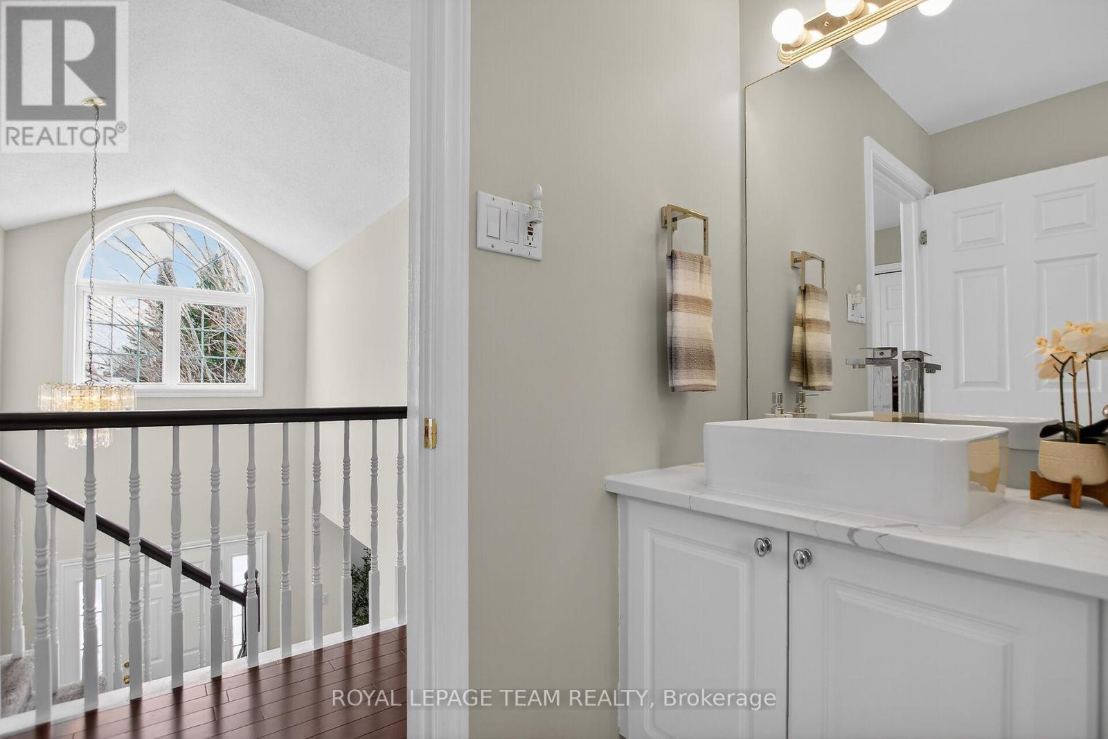 22 Renshaw Avenue, Ottawa, Ontario  K2S 1G9 - Photo 32 - X12862616