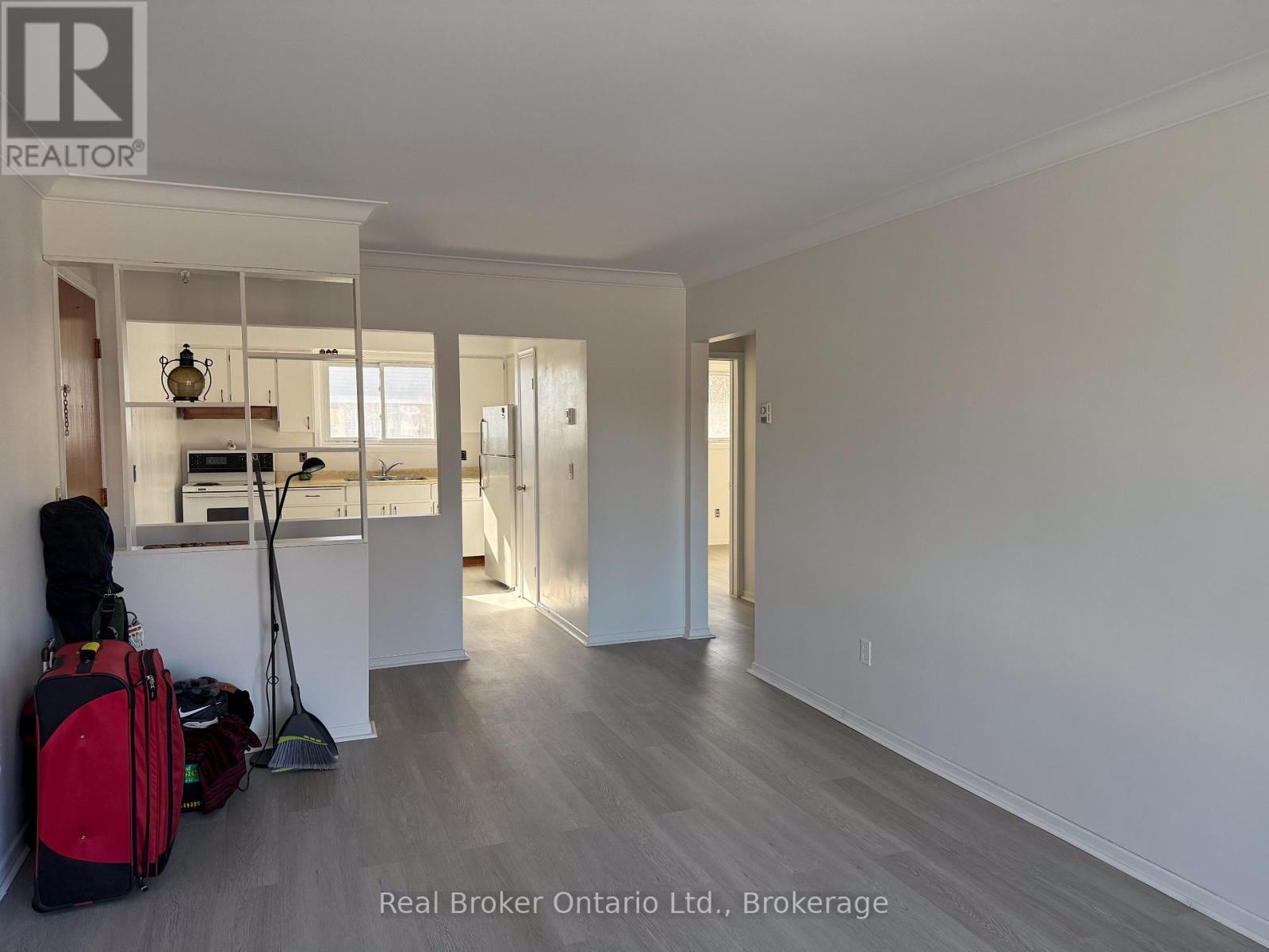 Unit 3 - 36 Graham Avenue, Brantford, Ontario  N3T 1C4 - Photo 10 - X12862578