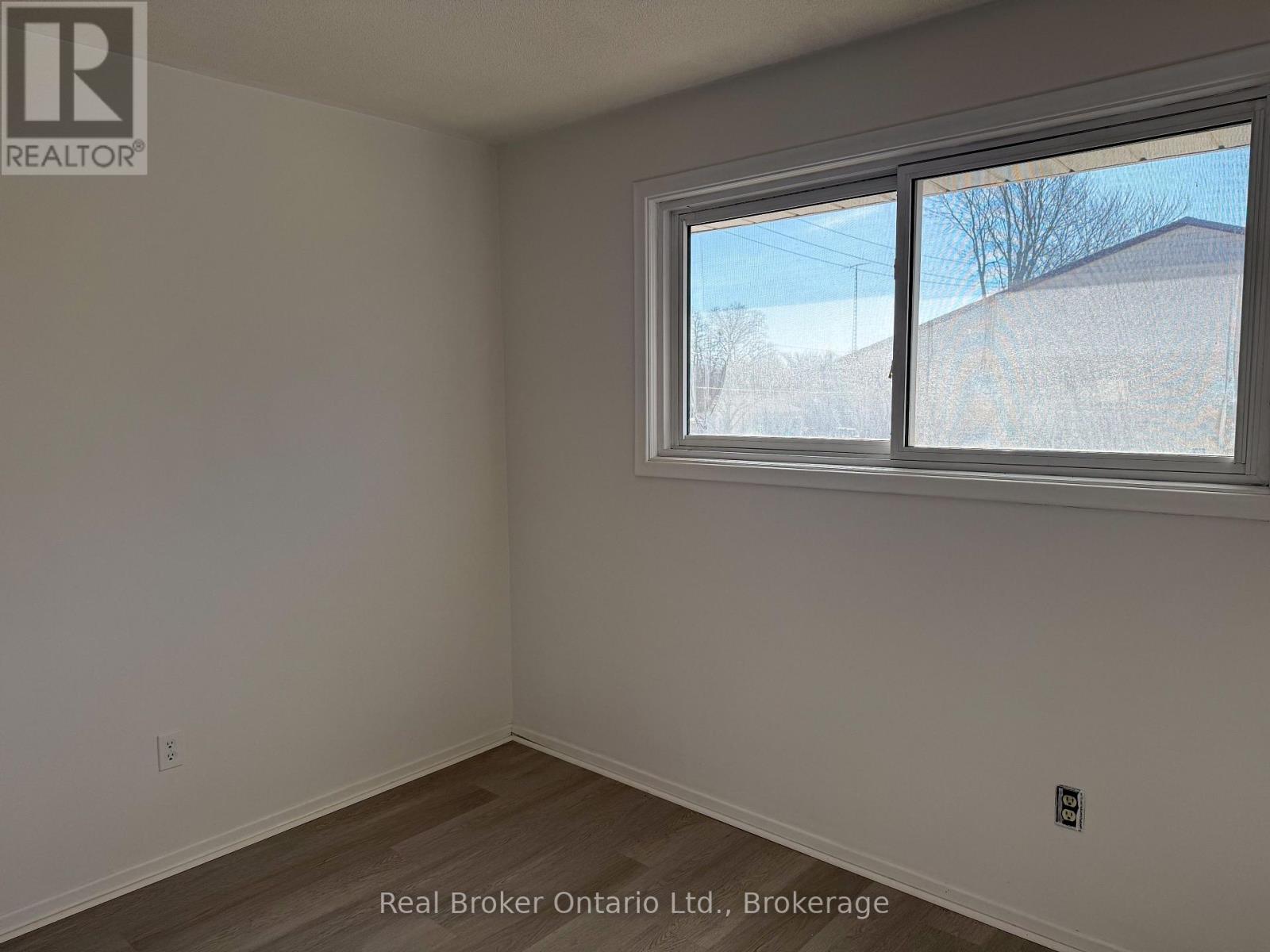 Unit 3 - 36 Graham Avenue, Brantford, Ontario  N3T 1C4 - Photo 12 - X12862578