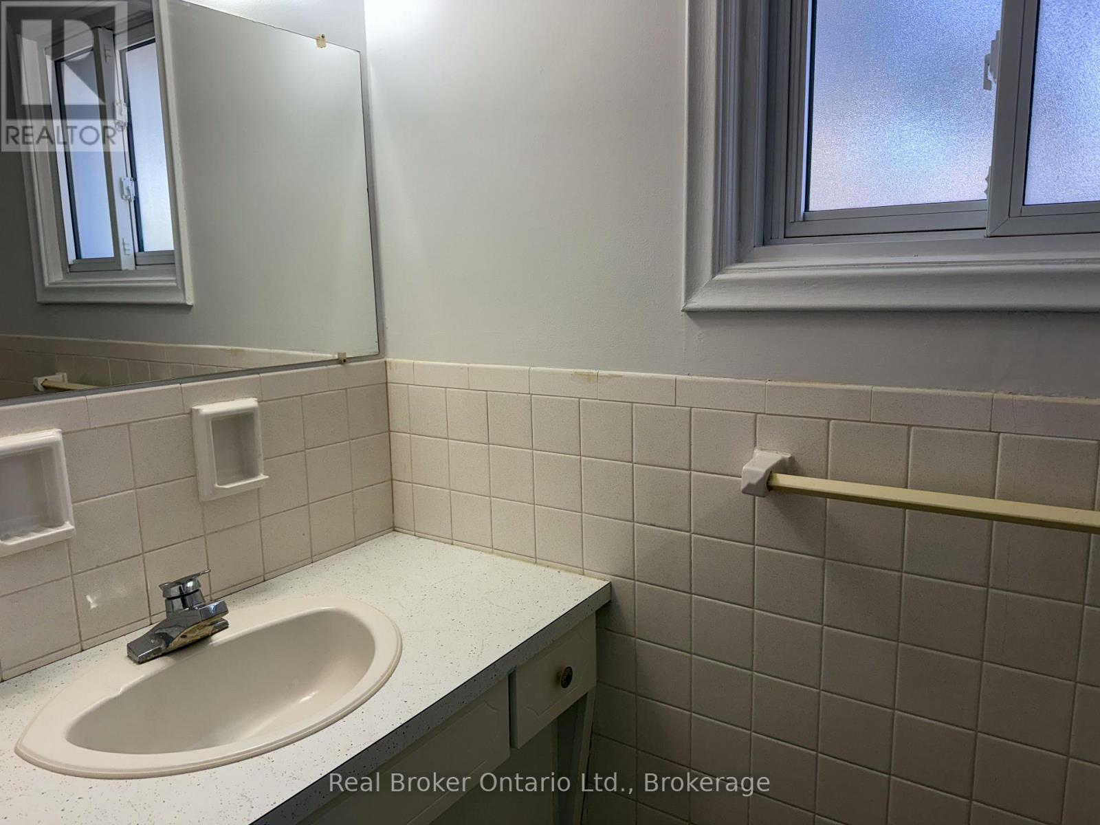 Unit 3 - 36 Graham Avenue, Brantford, Ontario  N3T 1C4 - Photo 15 - X12862578