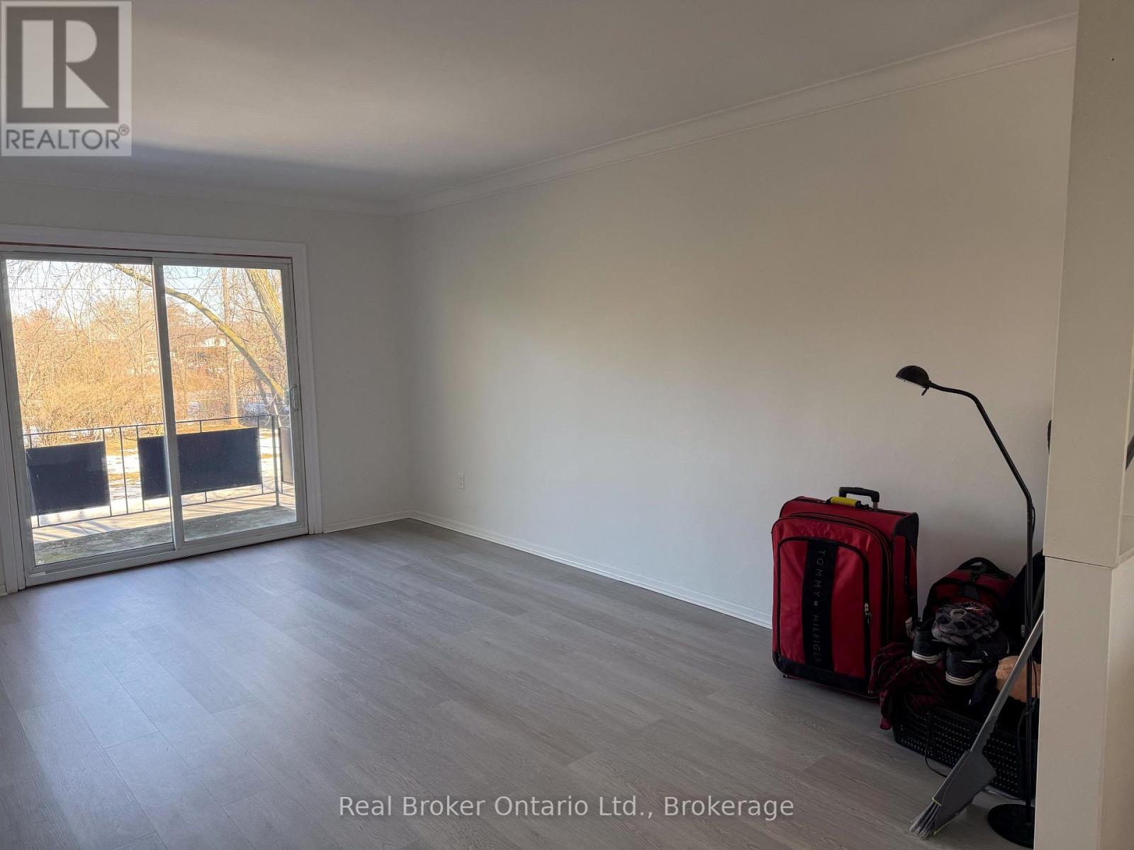 Unit 3 - 36 Graham Avenue, Brantford, Ontario  N3T 1C4 - Photo 7 - X12862578