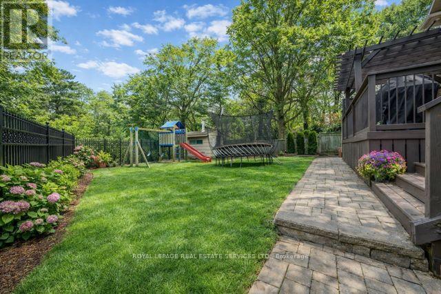 1302 Hillview Crescent, Oakville, Ontario  L6H 2C7 - Photo 42 - W12642790