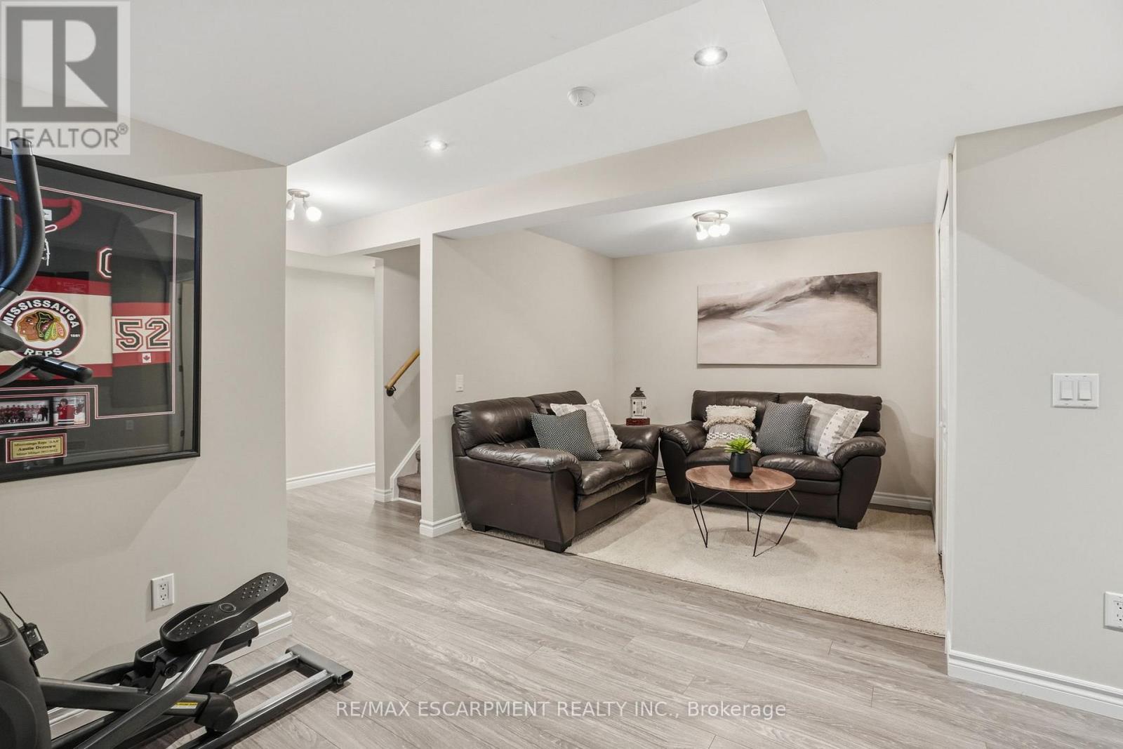 66 Blue Sky Trail, Hamilton, Ontario  L8B 0X6 - Photo 33 - X12858264