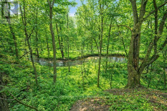 1302 Hillview Crescent, Oakville, Ontario  L6H 2C7 - Photo 45 - W12642790