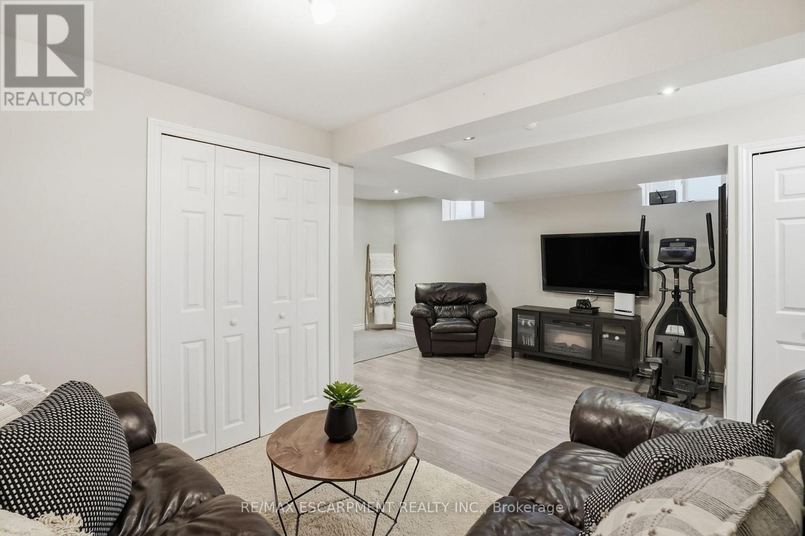 66 Blue Sky Trail, Hamilton, Ontario  L8B 0X6 - Photo 32 - X12858264