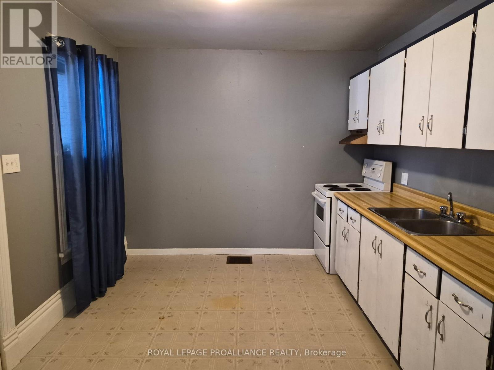 2 - 82 Pearl Street W, Brockville, Ontario  K6V 4B9 - Photo 6 - X12862476