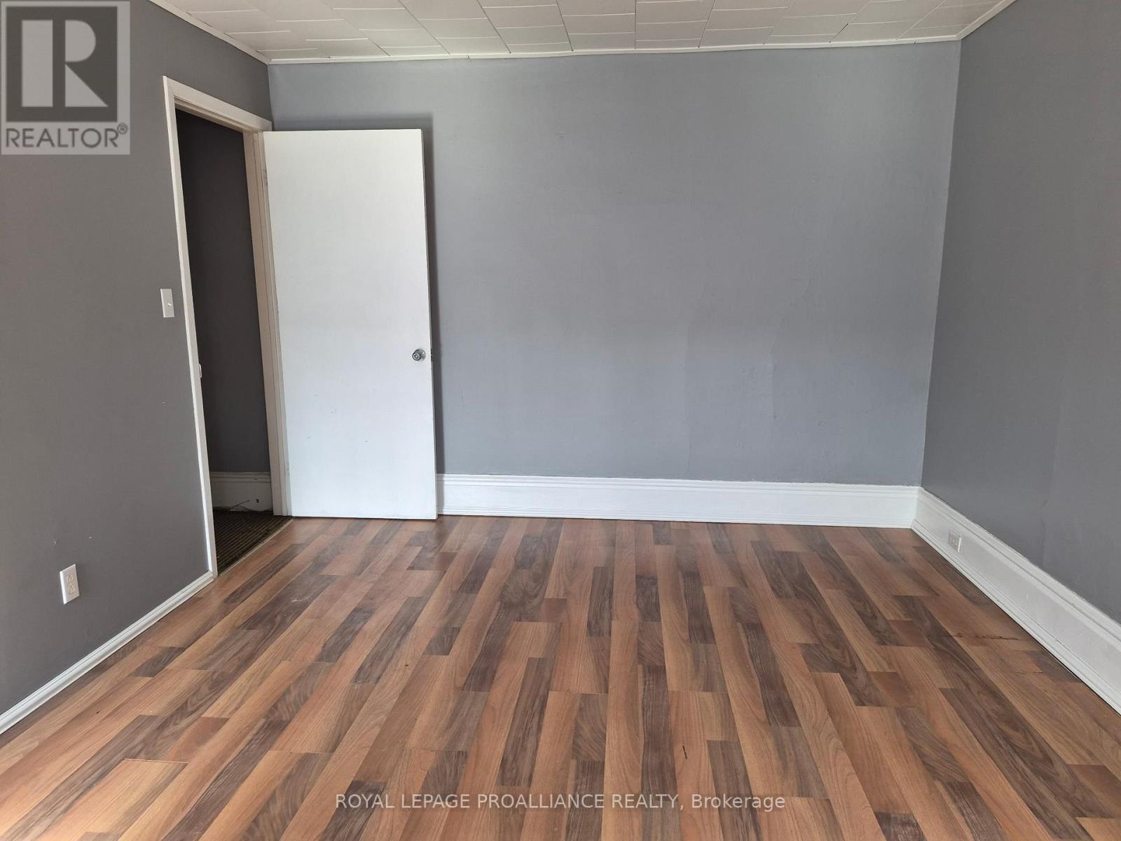 2 - 82 Pearl Street W, Brockville, Ontario  K6V 4B9 - Photo 9 - X12862476