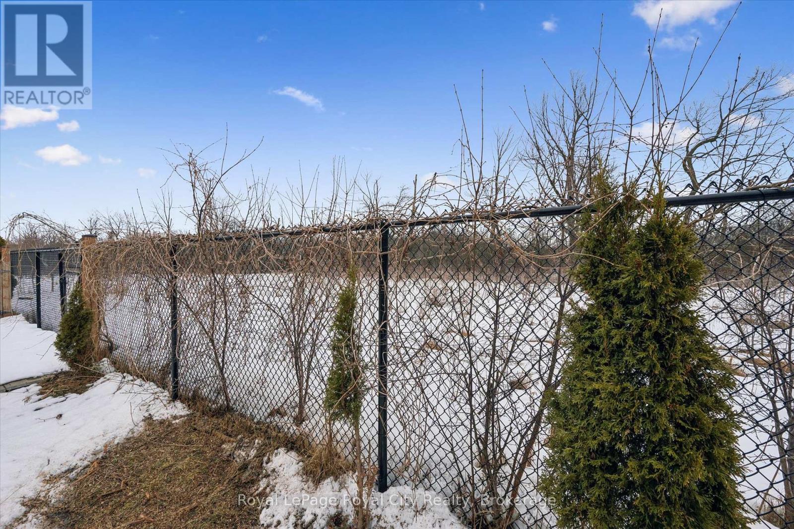 108 Mussen Street, Guelph, Ontario  N1E 0K2 - Photo 37 - X12862412