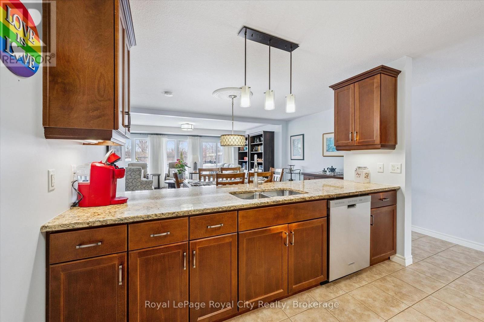 108 Mussen Street, Guelph, Ontario  N1E 0K2 - Photo 8 - X12862412